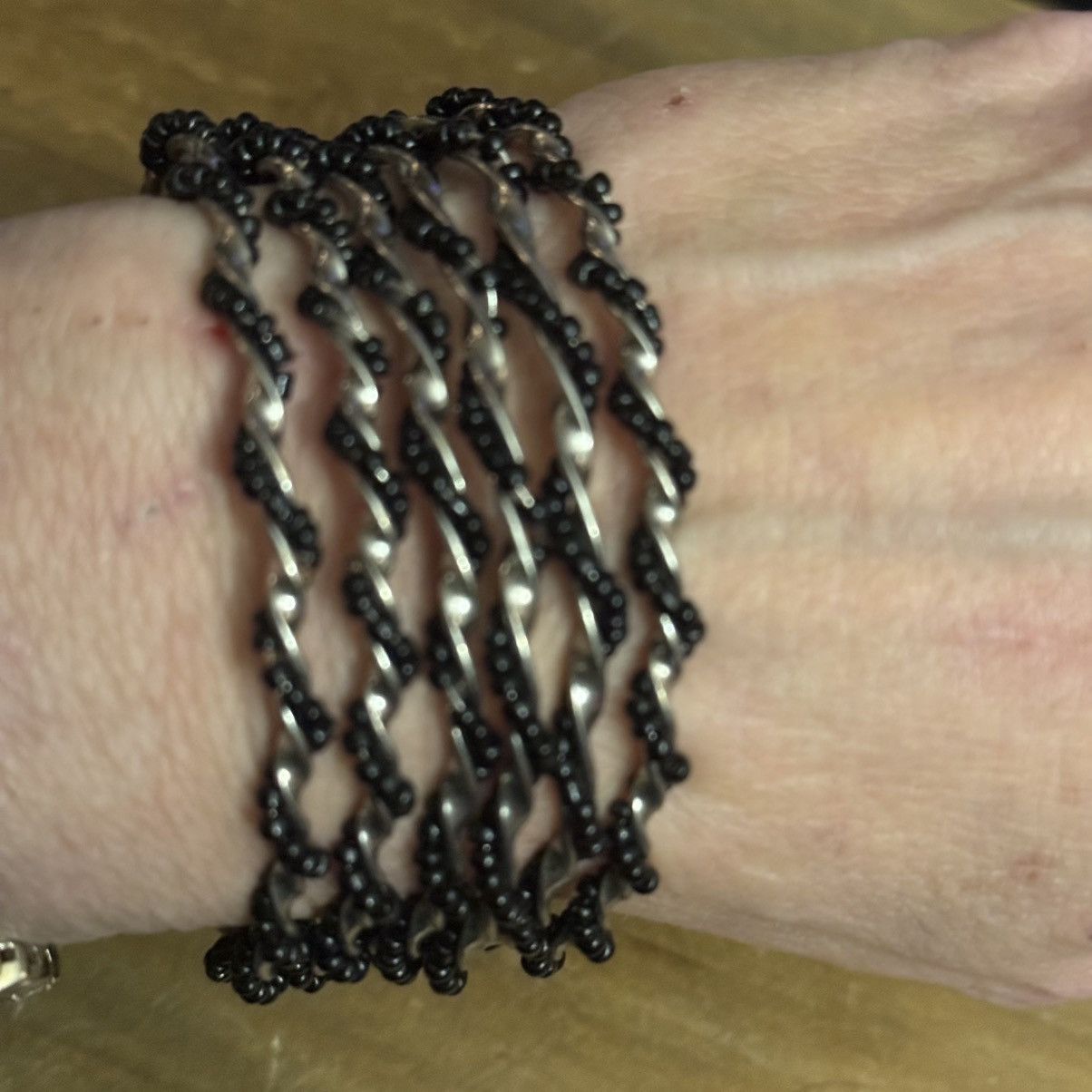 Other Silver tone and black stacked twisted cuff bangle bracelet Size ONE SIZE - 2 Thumbnail
