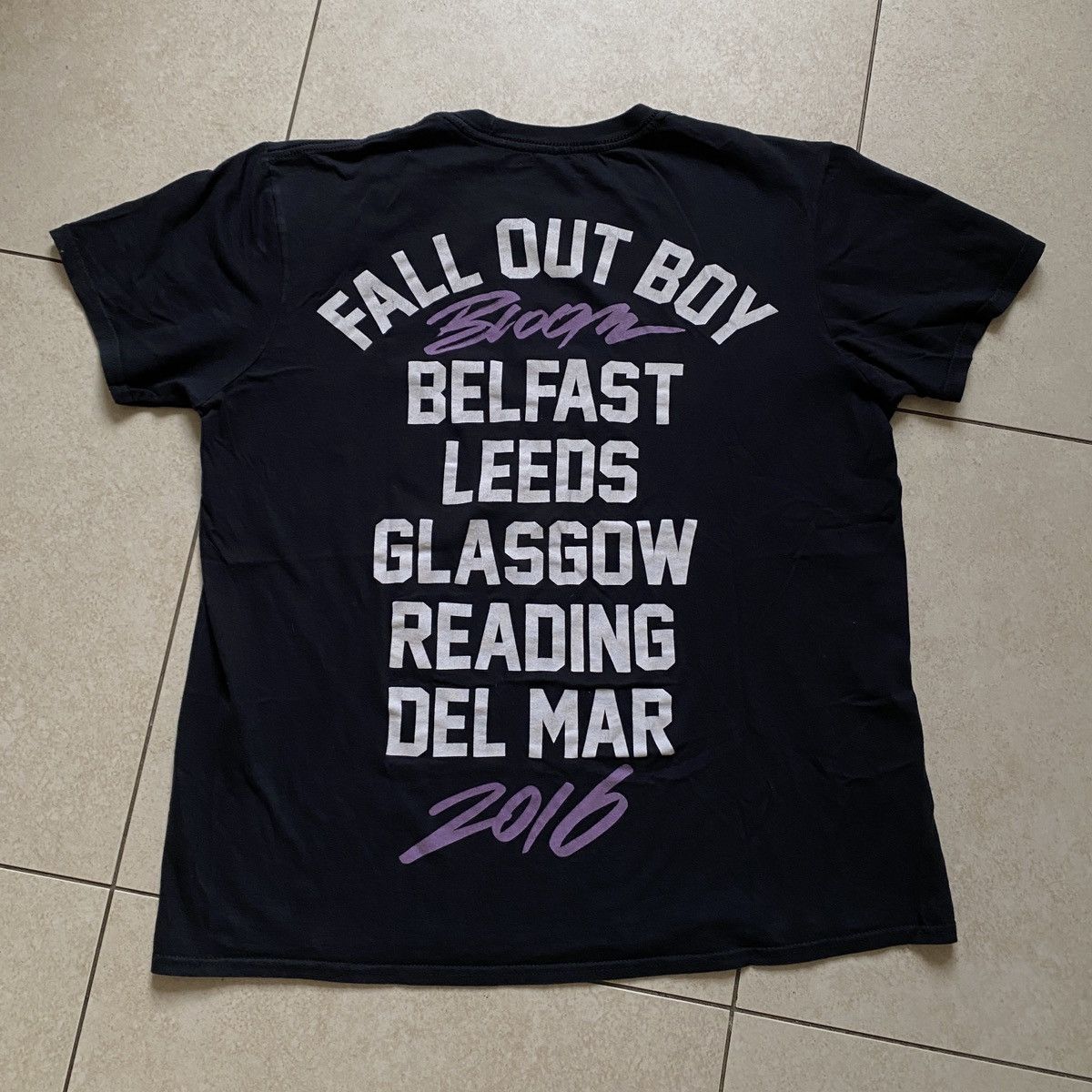 Band Tees Fall Out Boy 2016 Bloom Tour T Shirt Size US L / EU 52-54 / 3 - 1 Thumbnail