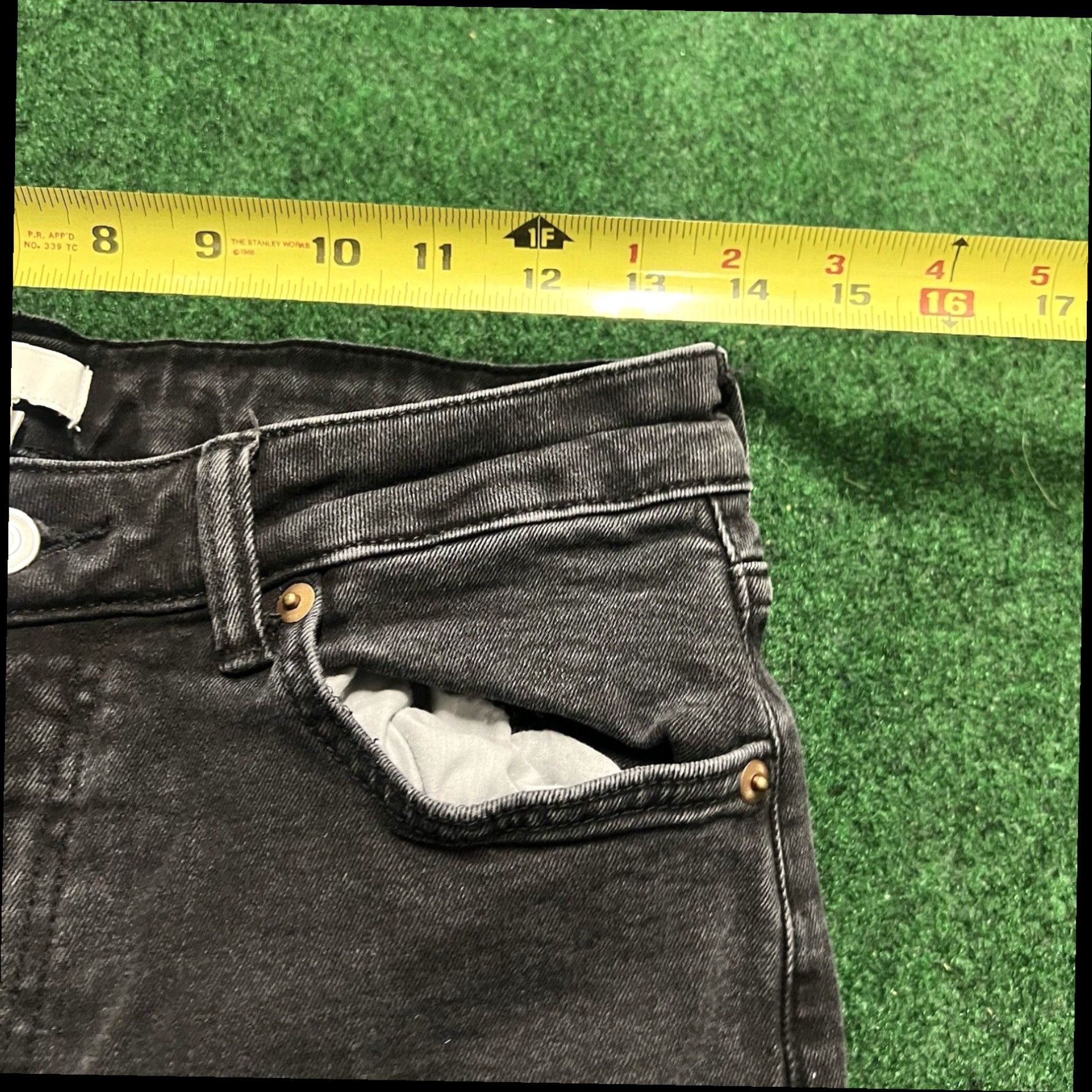 H&M H&M jeans womens size 10 regular skinny black mid rise stretch Size 32" / US 10 / IT 46 - 6 Thumbnail