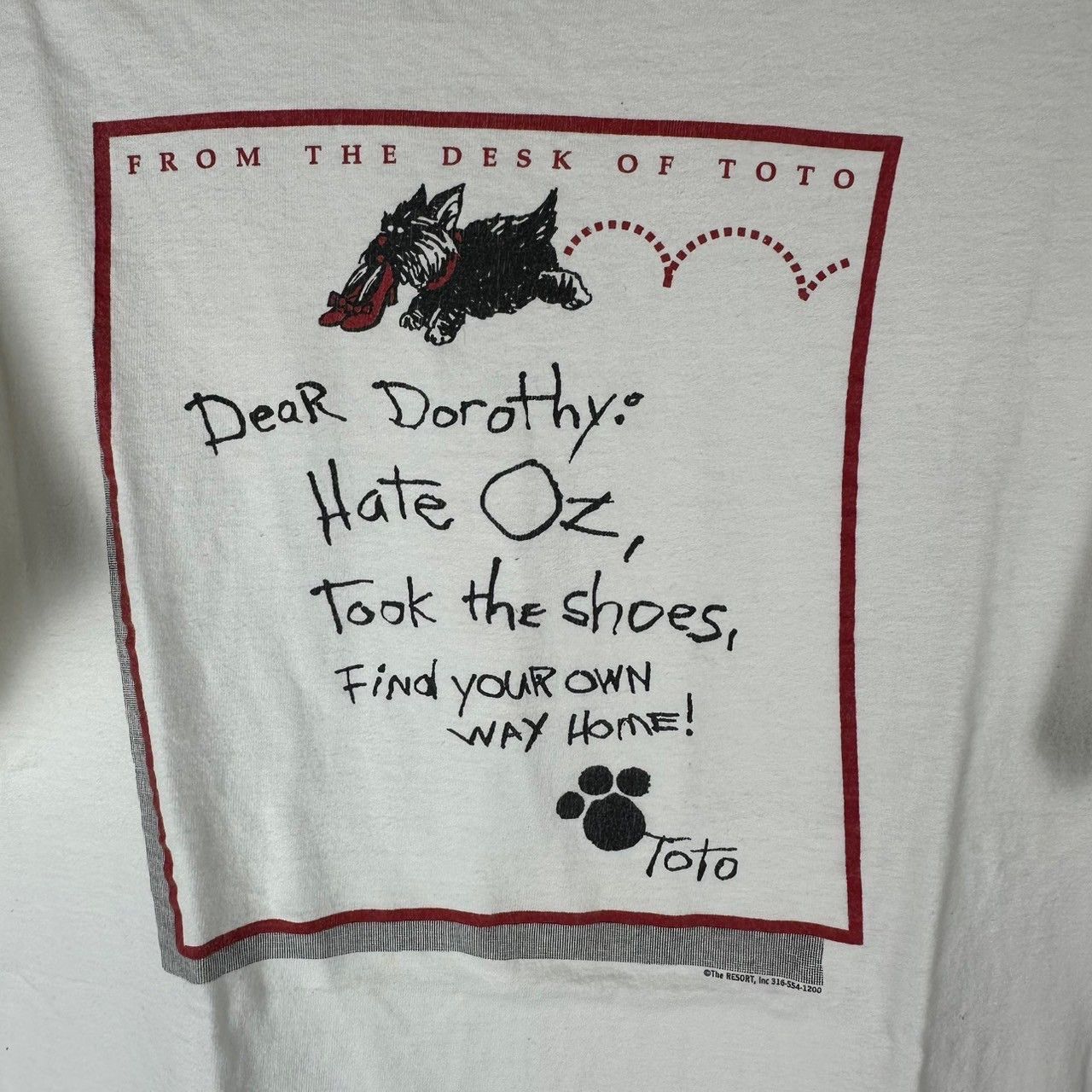 Vintage Vintage 90s Toto Letter Wizard of Oz T-shirt Size US XL / EU 56 / 4 - 2 Thumbnail