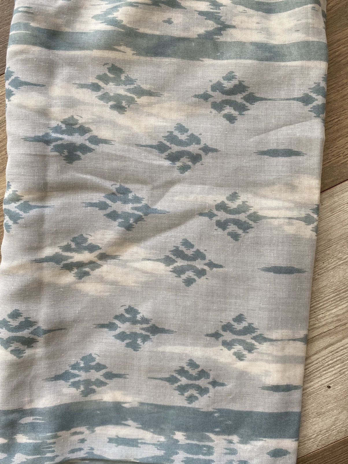 H&M H&M VERSATILE PRINTED SCARF WITH FRAYED ENDS Size ONE SIZE - 4 Thumbnail