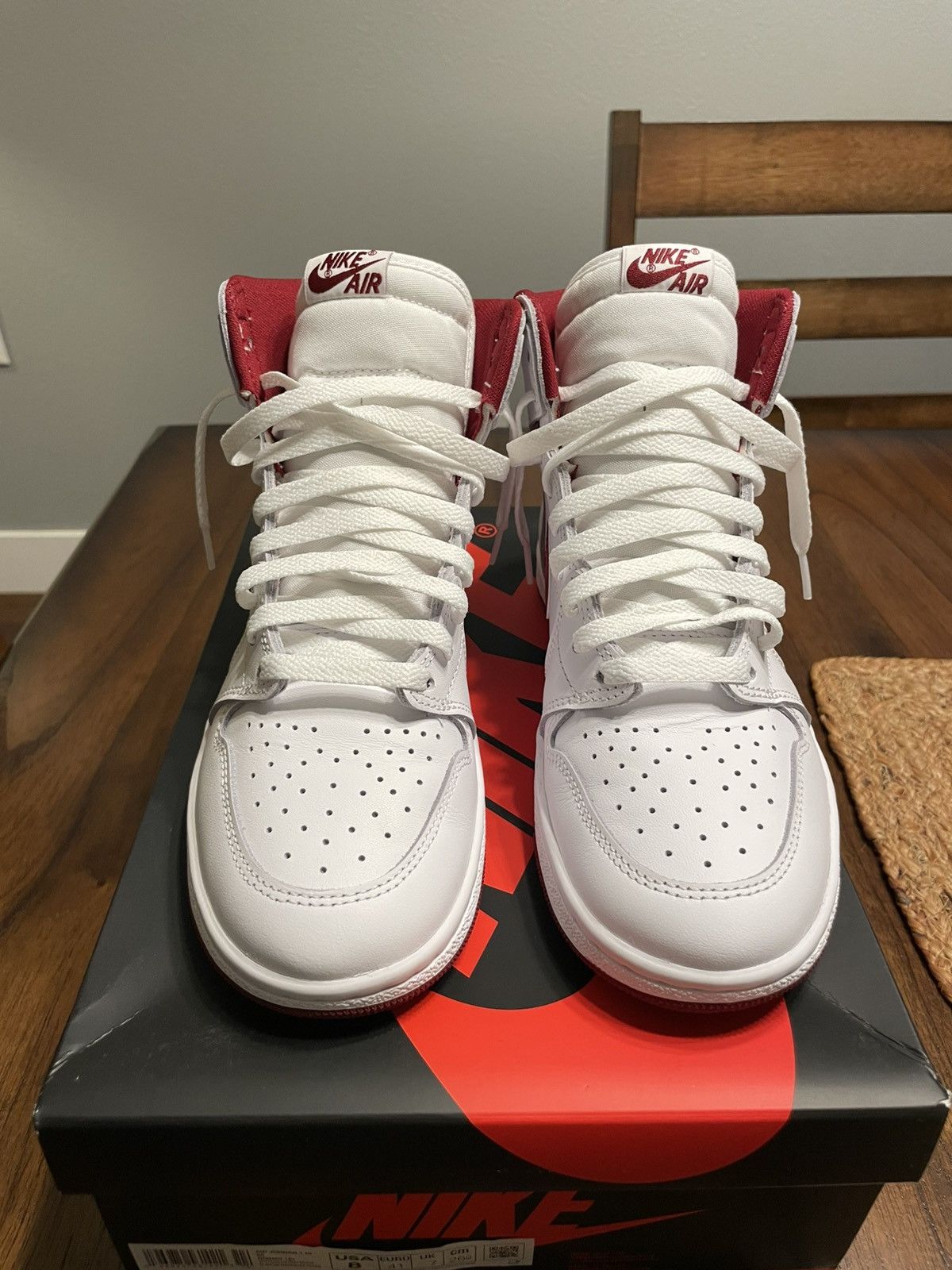 Nike Air Jordan 1 Size US 8 / EU 41 - 2 Thumbnail