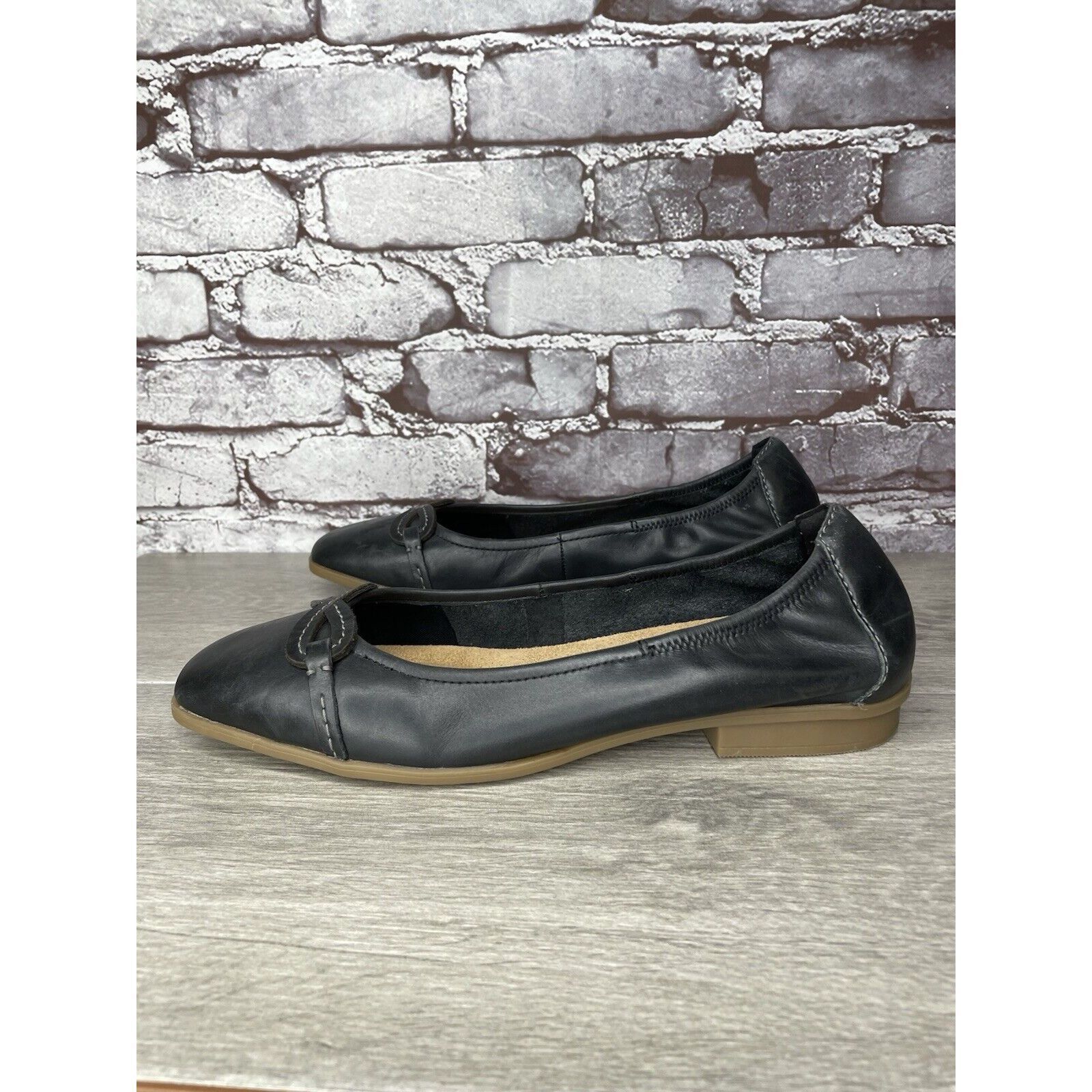 Clarks Clarks Collection Black Leather Slip On Flats Shoes Women Sz Size US 11 / IT 41 - 1 Thumbnail
