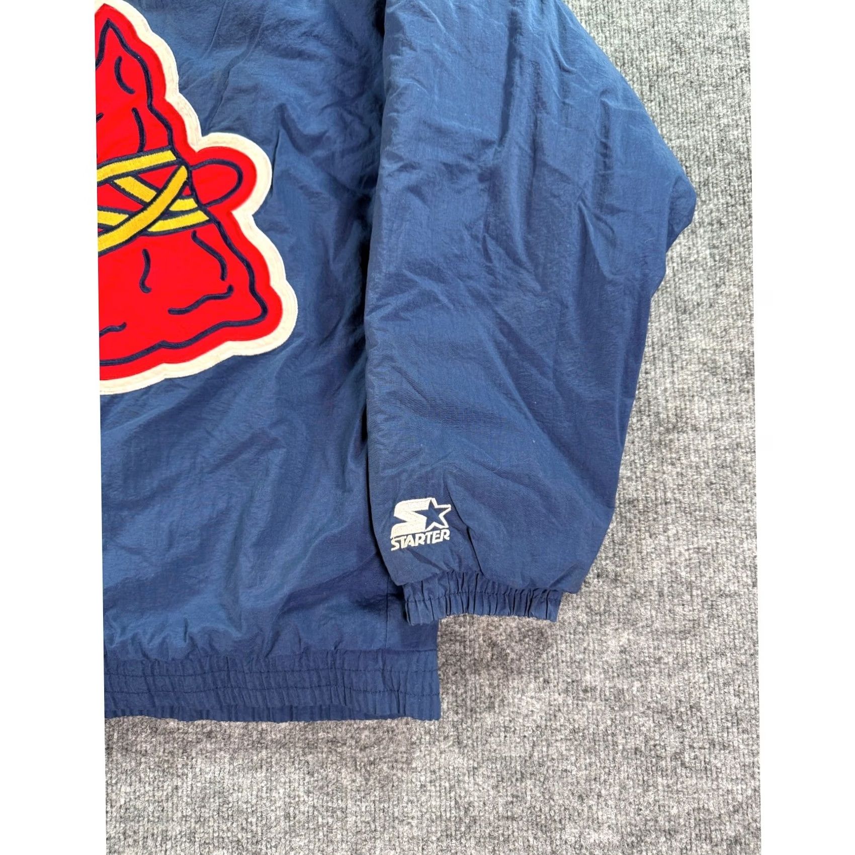 Starter VINTAGE Starter Atlanta Braves Puffer Jacket Mens XL Navy Blue Full Zip Tomahawk Logo Embroidered Sleeve Size US XL / EU 56 / 4 - 2 Thumbnail
