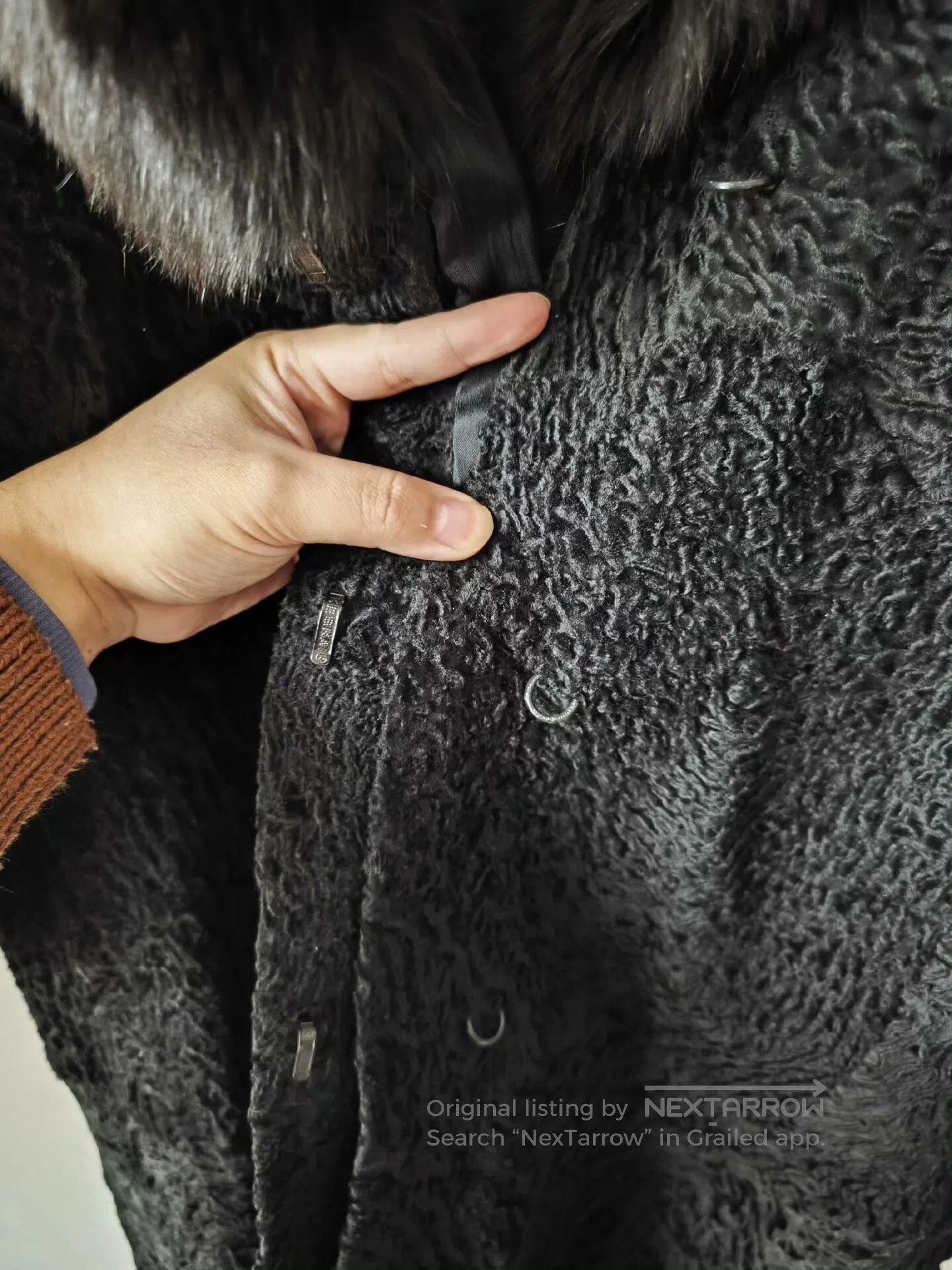 Japanese Brand Black Persian Wool Fur Coat with Fox Collar. Size L / US 10 / IT 46 - 7 Thumbnail