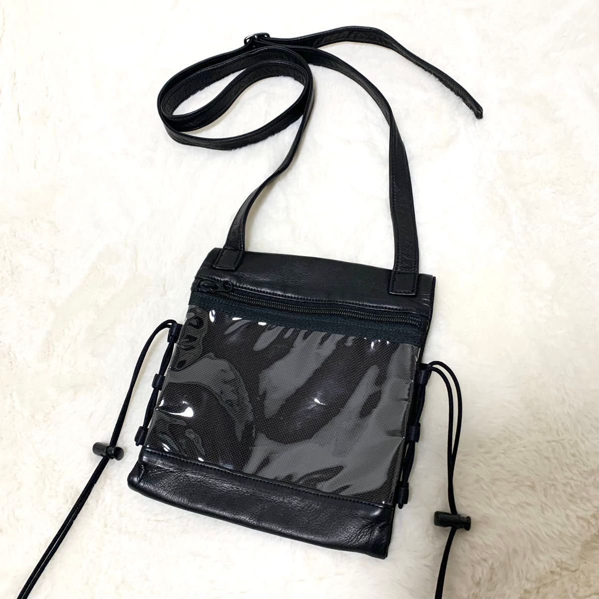 Yohji Yamamoto Yohji Yamamoto HS-I05-774 GARMENT LEATHER BOTTLE SACOCHE Size ONE SIZE - 9 Thumbnail