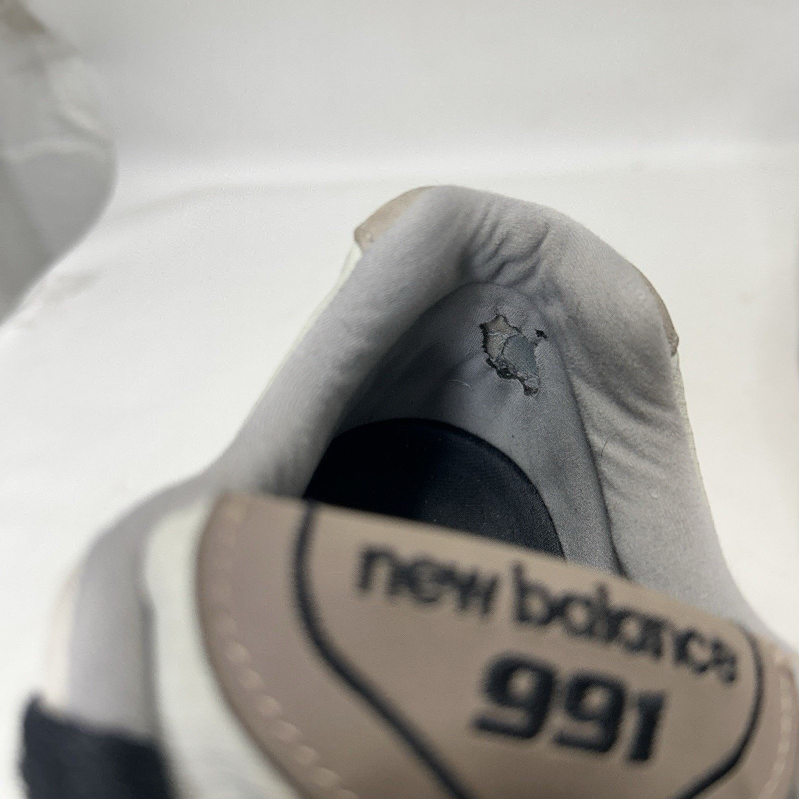 New Balance New Balance 991 Made in England Urban Winter Pack “Pelican” Size US 10 / EU 43 - 8 Thumbnail