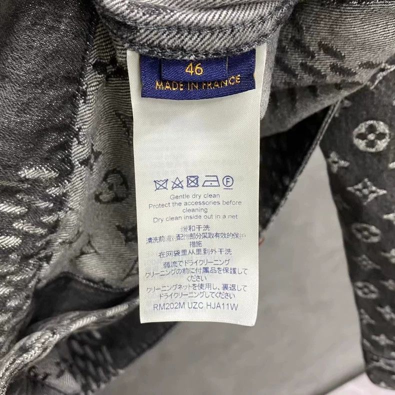 Louis Vuitton louis vuitton Black and grey nigo full-print logo denim jac Size US S / EU 44-46 / 1 - 5 Thumbnail