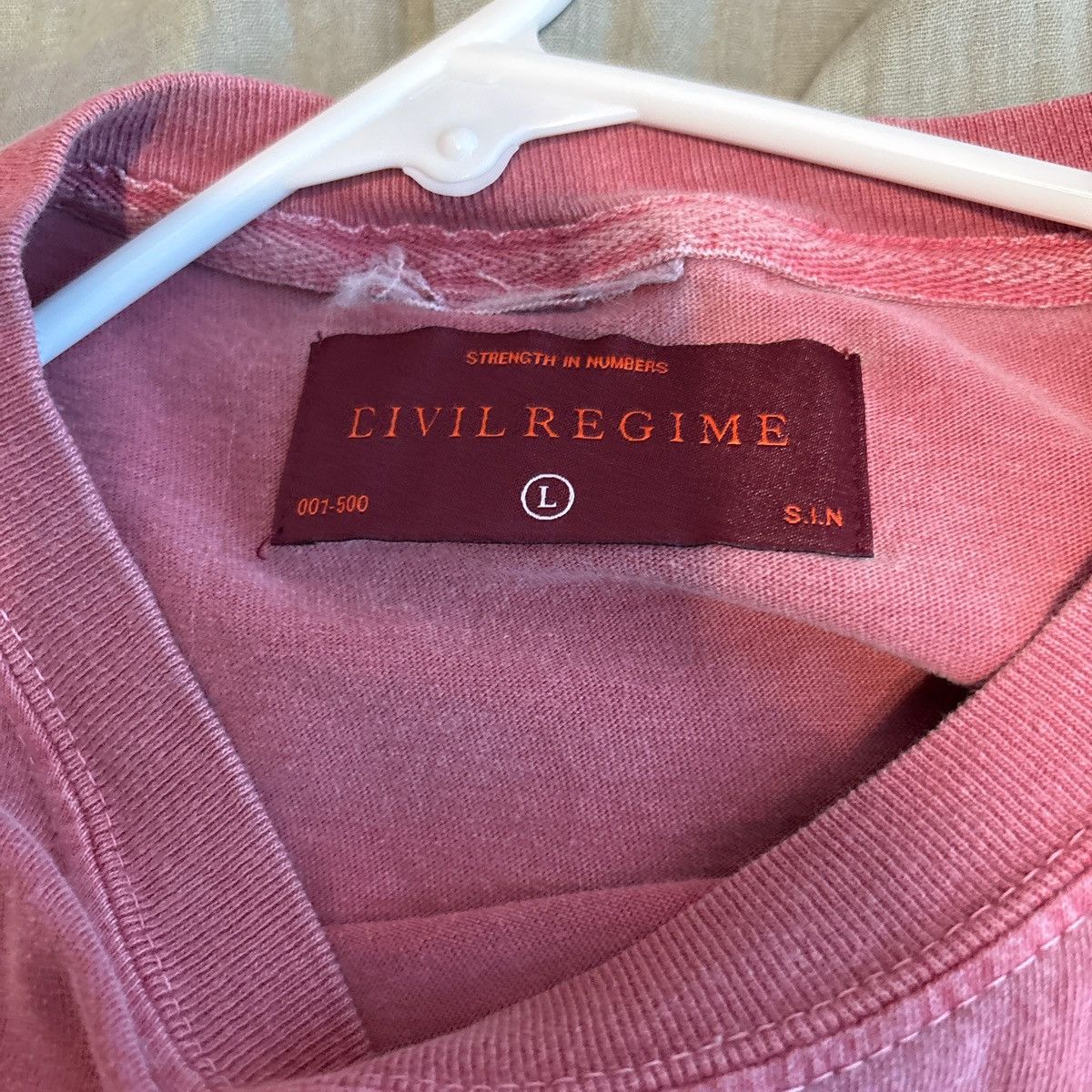 Civil Regime Civil regime pink t-shirt Size US L / EU 52-54 / 3 - 2 Thumbnail