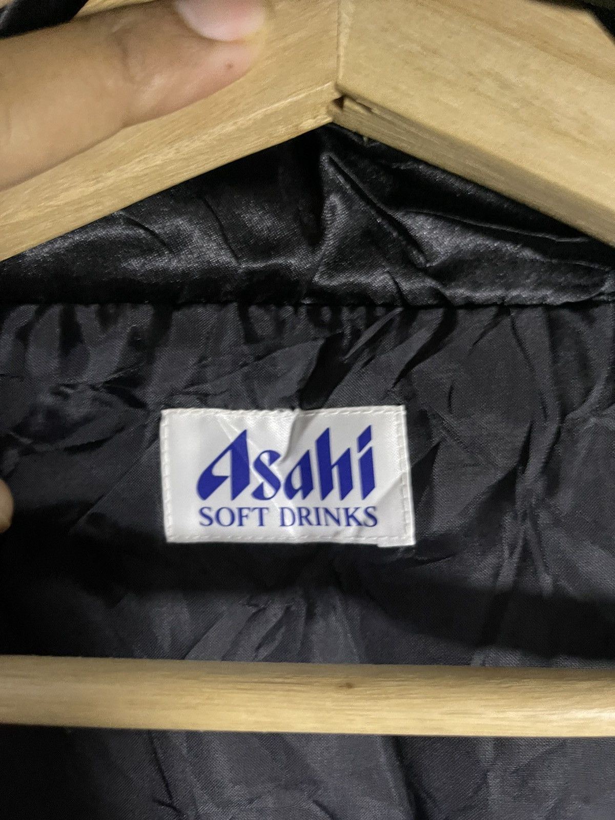 Japanese Brand Vintage Asahi Soft Drinks Wonda Coffee Nylon Racing Jacket Size US XL / EU 56 / 4 - 12 Thumbnail