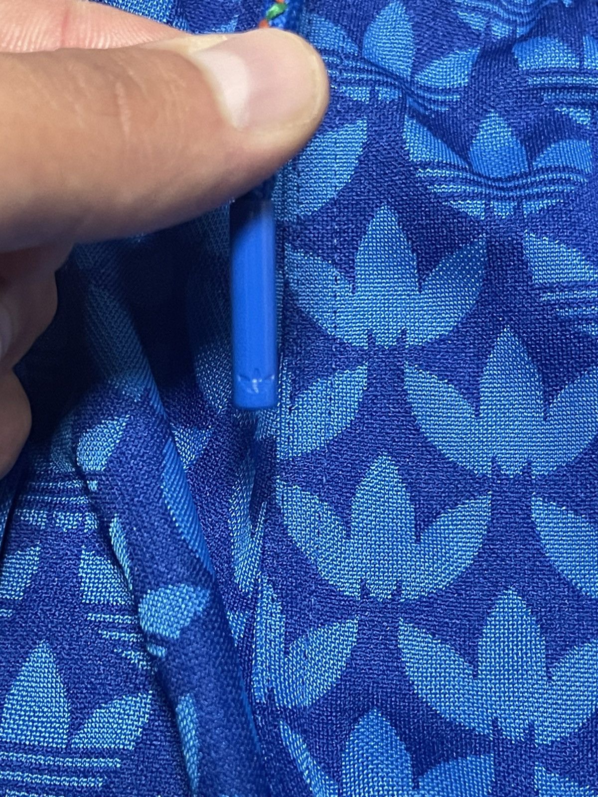Adidas ADIDAS ORIGINALS ADICOLOR 70'S MONOGRAM TRACKPANTS SIZE M Size US 32 / EU 48 - 13 Thumbnail