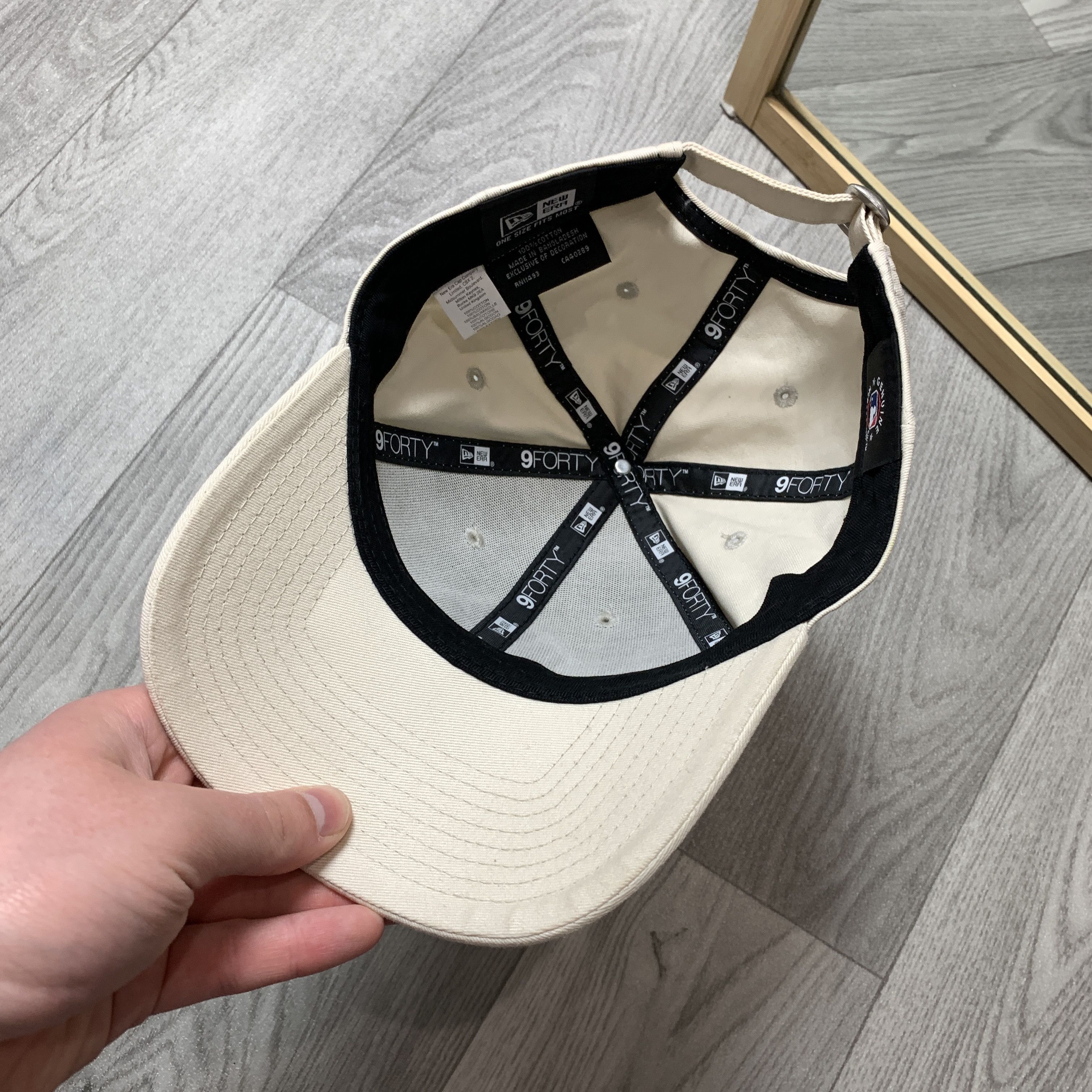 New Era New York Yankees New Era Embroidered Beige Baseball Cap Hat Size ONE SIZE - 8 Thumbnail