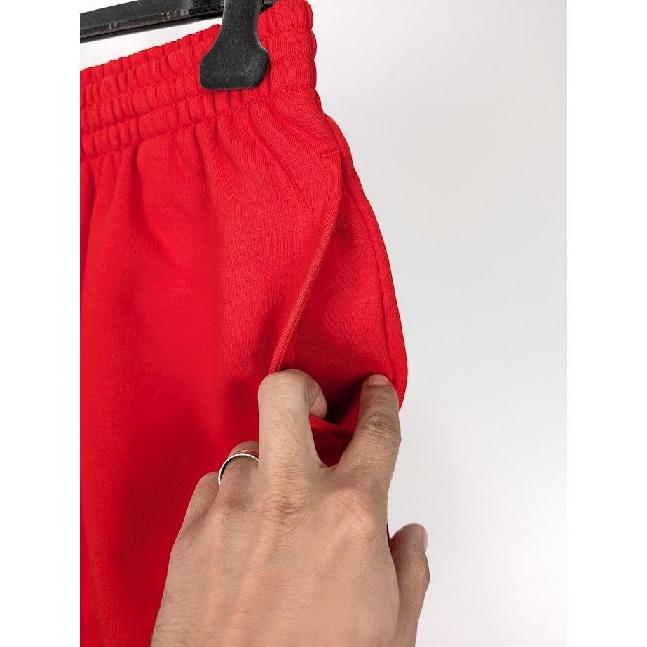 Balenciaga o1rshd1 Short in Red Size US 32 / EU 48 - 9 Thumbnail
