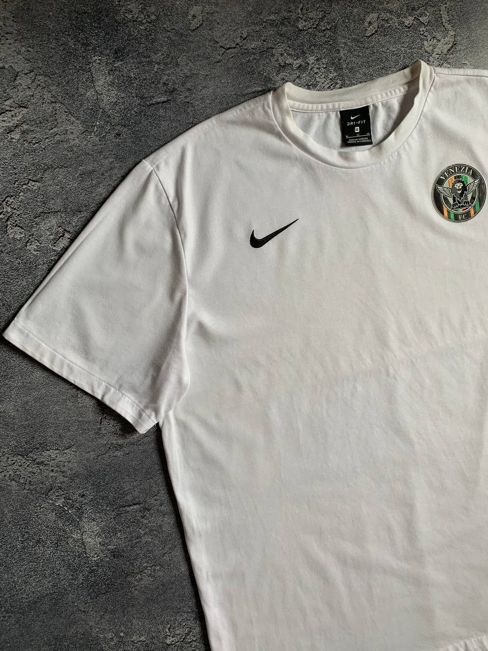Nike Nike Venezia FC White Cambodia Rare Soccer Tee Size US XL / EU 56 / 4 - 2 Thumbnail
