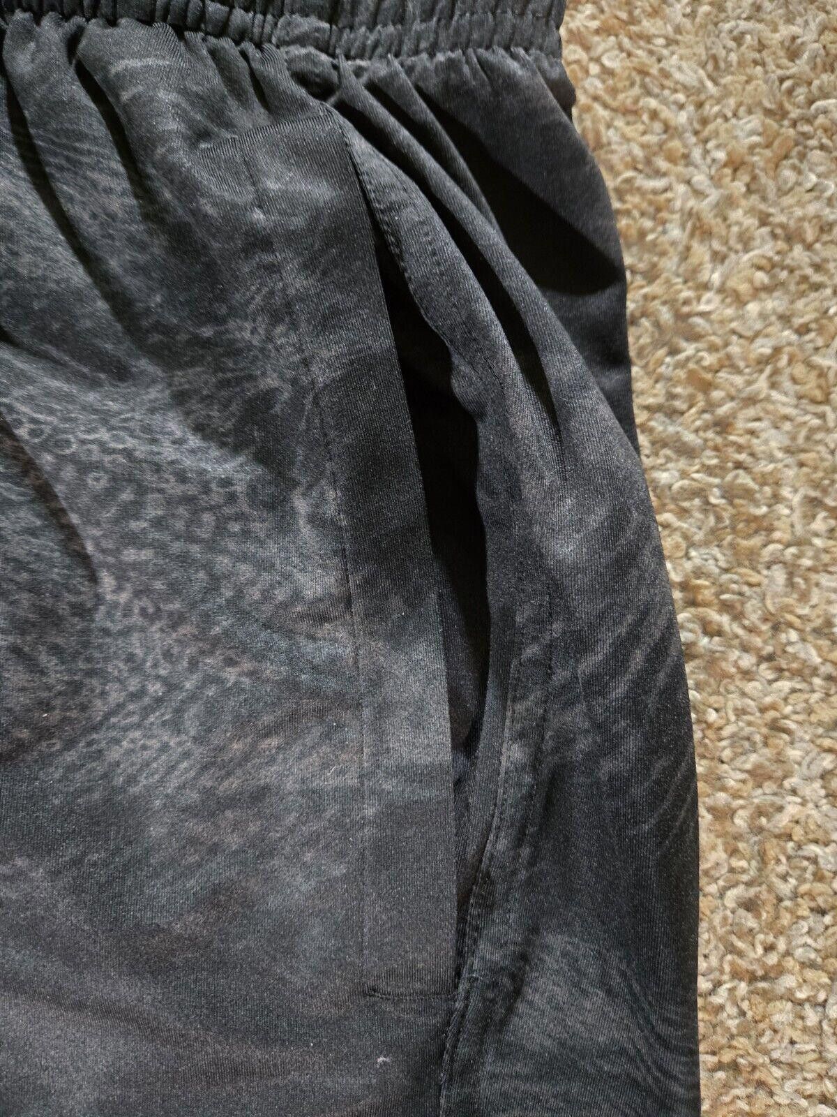 Under Armour Black Gray Under Armour Heatgear Loose Basketball Shorts L Size US 34 / EU 50 - 3 Thumbnail