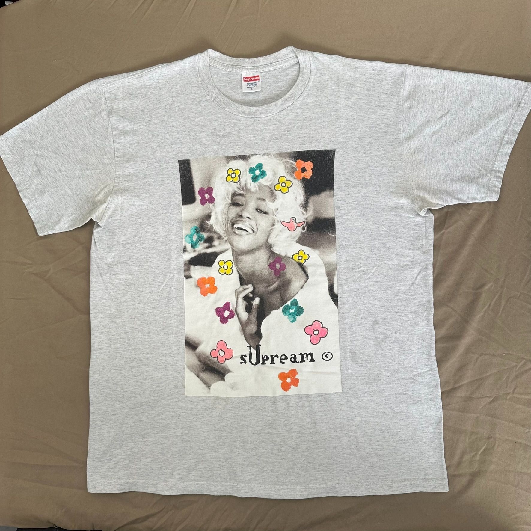 Supreme Naomi Tee | Grailed