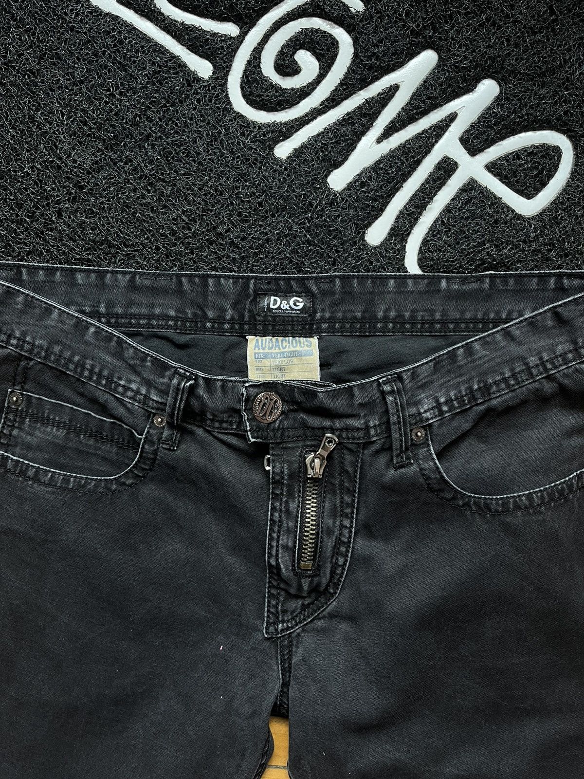 Dolce & Gabbana × Vintage Vintage Dolce&Gabbana DG Metal Logo Avant Garde Pants Size US 34 / EU 50 - 4 Thumbnail