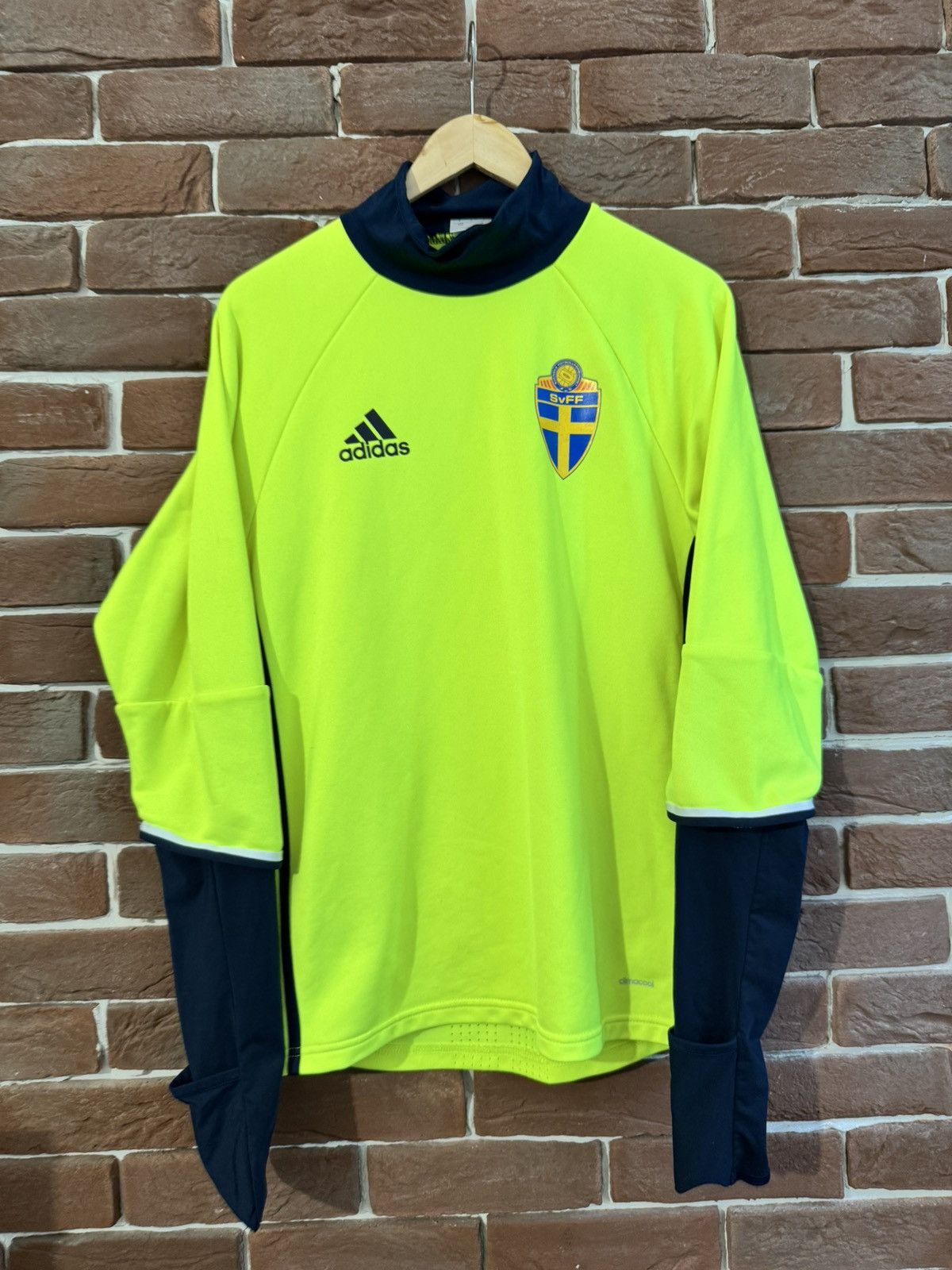 Adidas Rare 2015 Adidas Sweden Team S Neon Jersey Soccer Kit Long Size US S / EU 44-46 / 1 - 4 Thumbnail