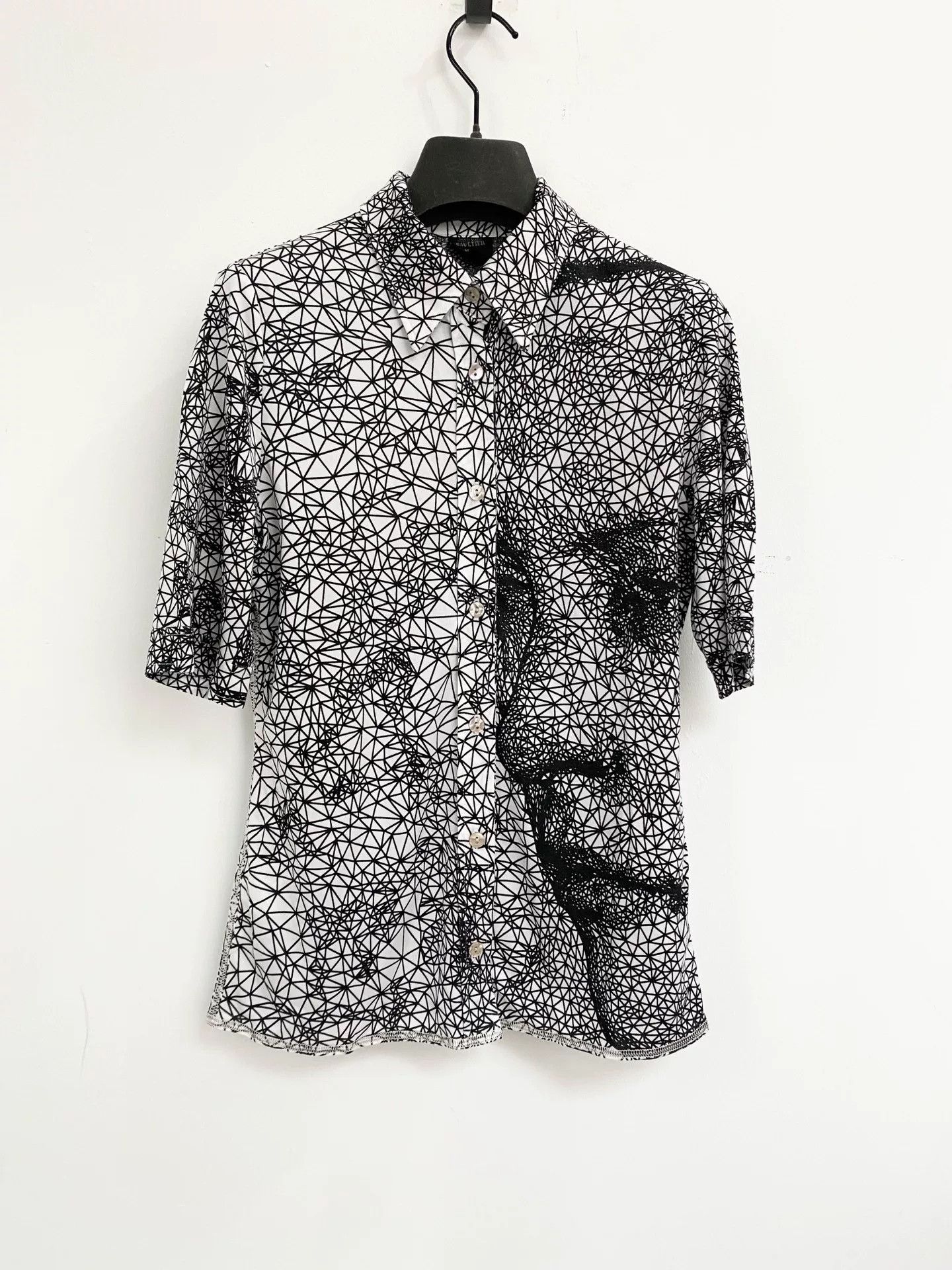 Jean Paul Gaultier Jean Paul Gaultier 2001 3D Short-Sleeve Size US XXS / EU 40 - 1 Thumbnail
