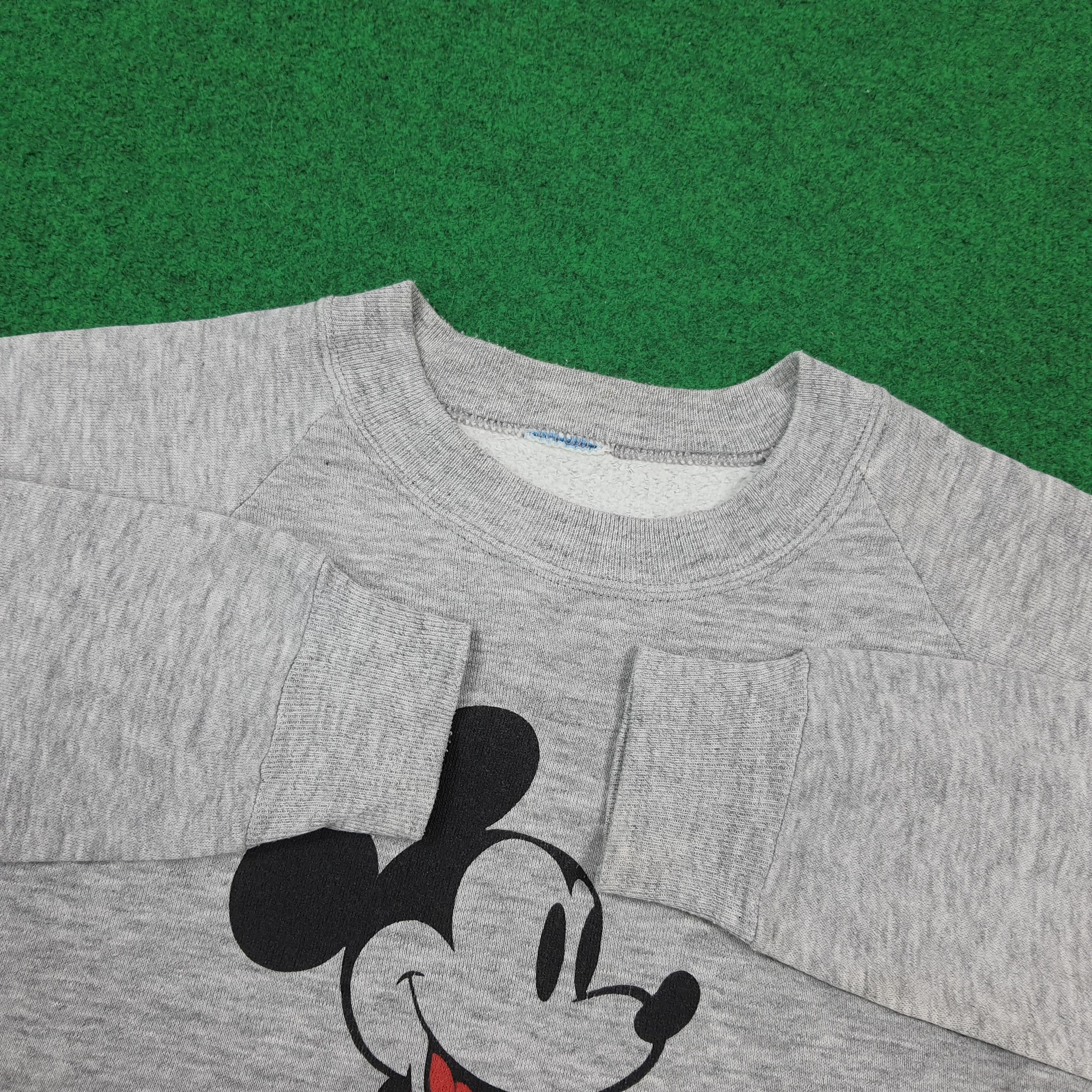 Mickey Mouse Vintage Mickey Mouse Classic Cartoon Sweatshirt C293N20 Size US M / EU 48-50 / 2 - 4 Thumbnail