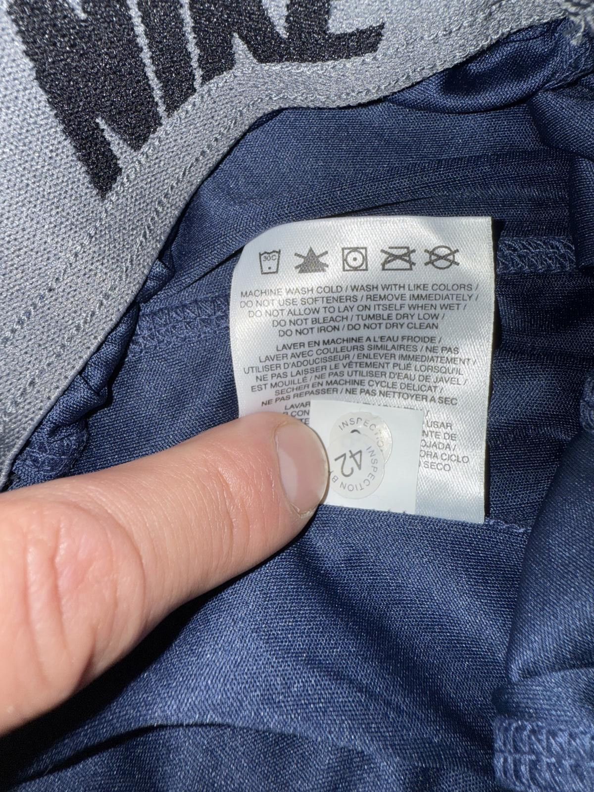 Nike Nike Big Kid’s (Boy’s) Team Fly Dri-fit Training Basketball Shorts Size US 26 / EU 42 - 7 Thumbnail