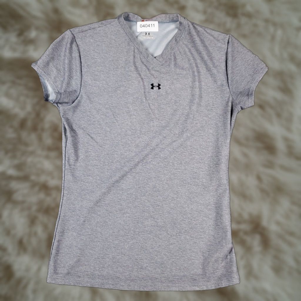 Under Armour Under Armour T Shirt Womens L Gray Casual Short Sleeve Crew Neck Logo Basic Outdoor Modern Reg Size L / US 10 / IT 46 - 1 Thumbnail