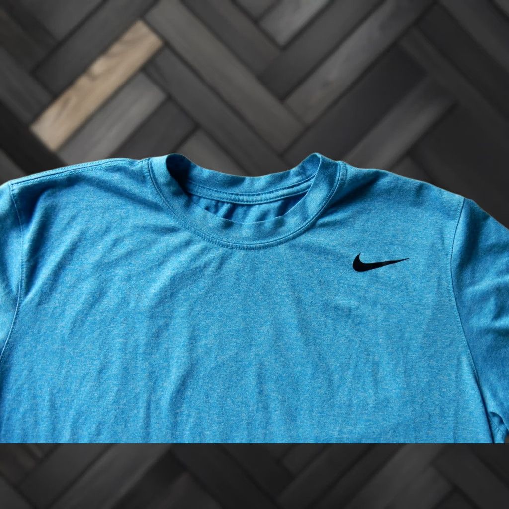Nike Nike Men T-Shirt M Short Sleeve Blue Polyester Dom? Size US M / EU 48-50 / 2 - 1 Thumbnail