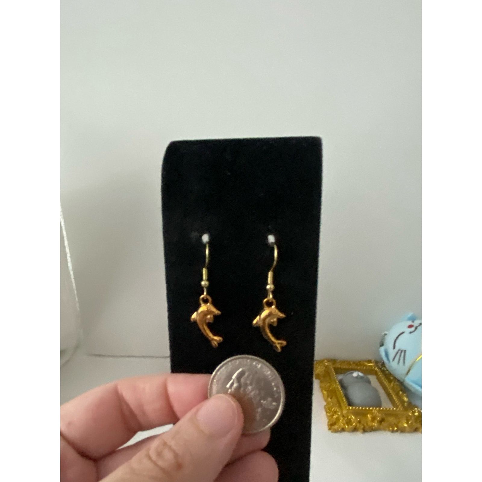 Handmade dolphin earrings gold tone Size ONE SIZE - 2 Thumbnail