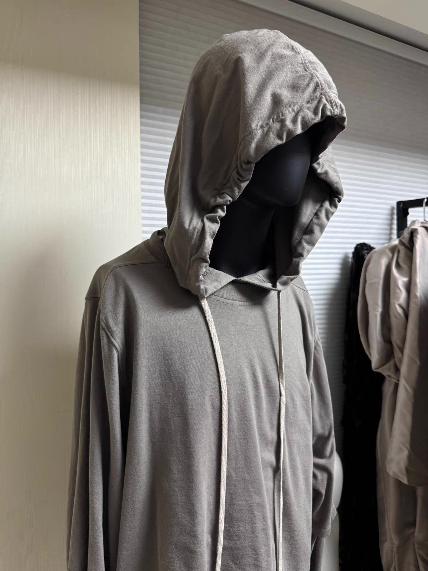 Rick Owens Rick Owens classic Dune hooded sweatshirt Q8 Size US L / EU 52-54 / 3 - 1 Thumbnail