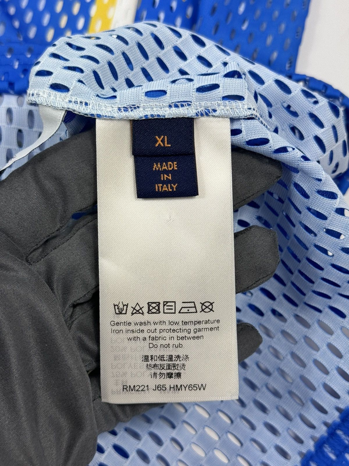 Louis Vuitton LV 00 JERSEY Size US XL / EU 56 / 4 - 6 Thumbnail
