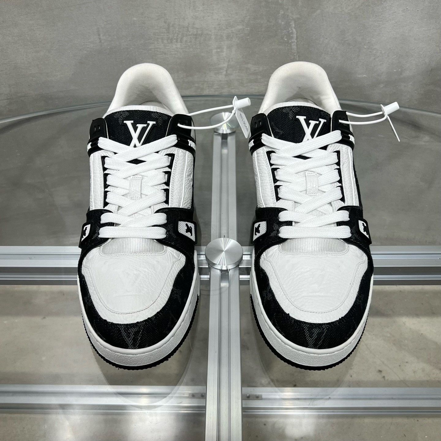 Louis Vuitton Louis Vuitton Training Denim Black Lowtop Sneakers 9.5 Men Size US 9.5 / EU 42-43 - 1 Thumbnail