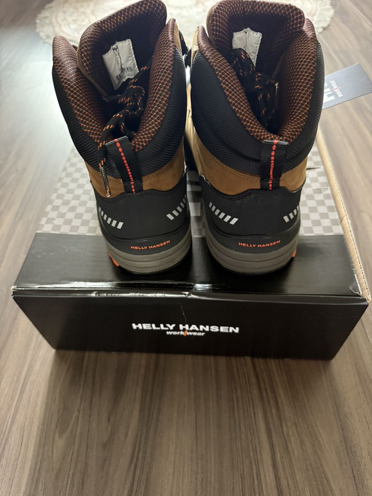 Helly Hansen Helly Hansen Lehigh 6” Work Boot Brown Safety Men’s Size 12 Size US 12 / EU 45 - 3 Thumbnail