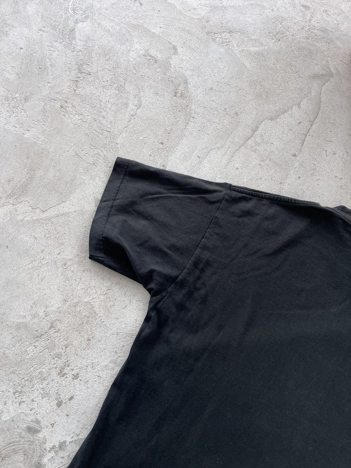Nike 90s Vintage Nike Black Center logo Tshirt Big Swoosh Back Size US L / EU 52-54 / 3 - 8 Thumbnail