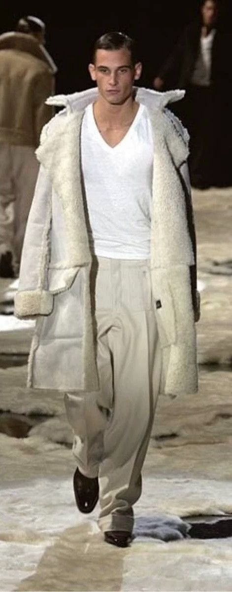 Gucci Gucci 2002FW Tom Ford Ice Blue Leather Coat Size US M / EU 48-50 / 2 - 2 Thumbnail