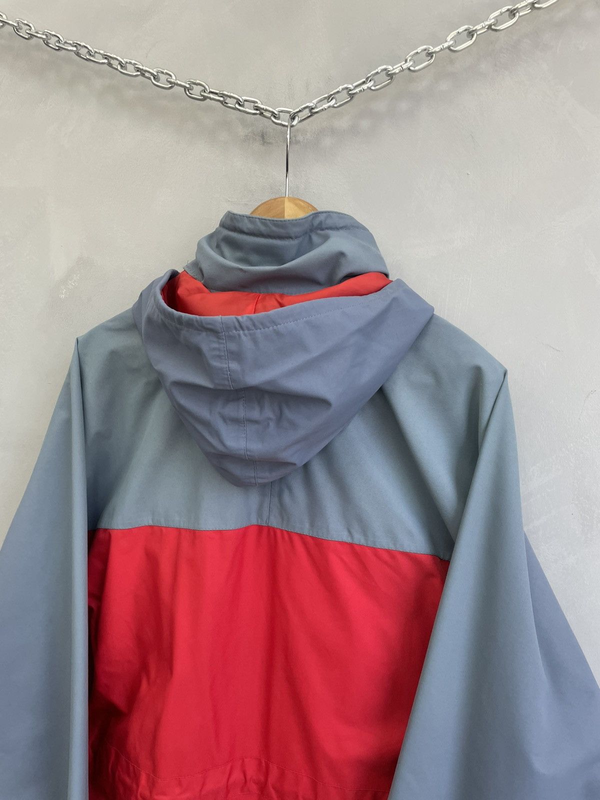 Berghaus Retro 90s Gore Tex Berghaus rain hood jacket rare hype Size US L / EU 52-54 / 3 - 8 Thumbnail