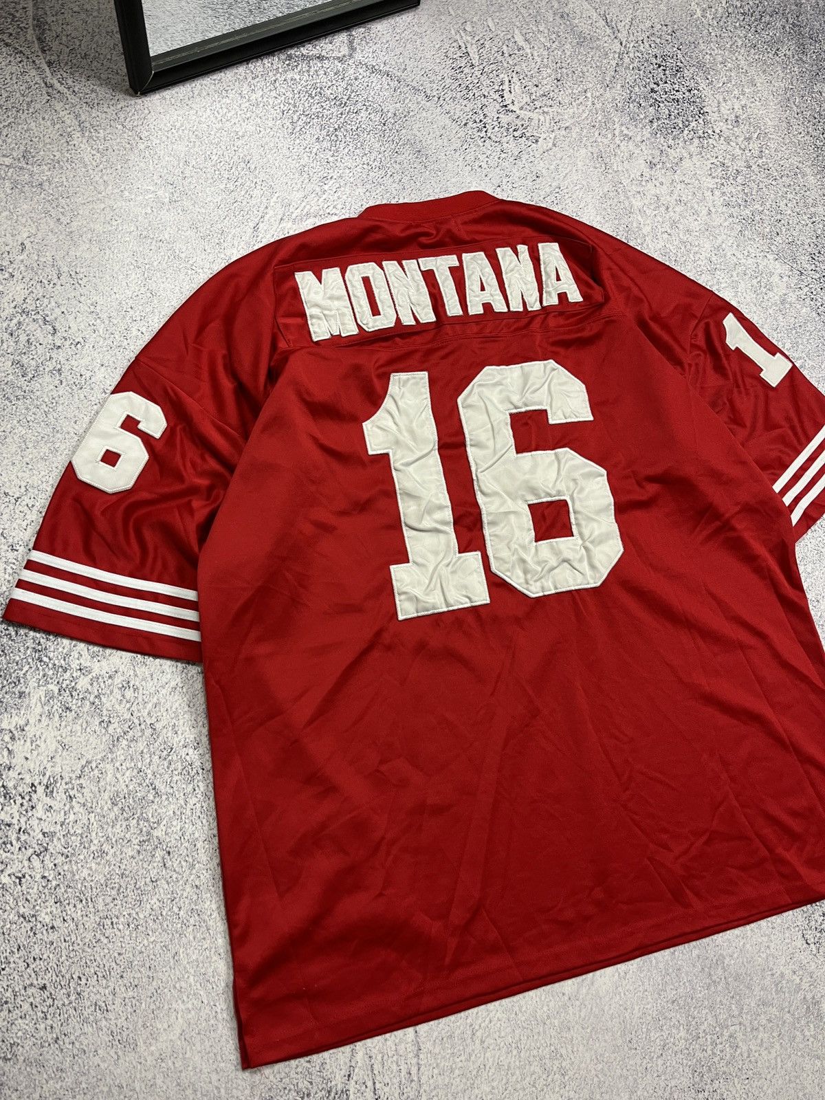 Mitchell & Ness × NFL × Vintage Vintage 90’s Joe Montana #16 San Francisco 49ers Jersey Size US XXL / EU 58 / 5 - 12 Thumbnail