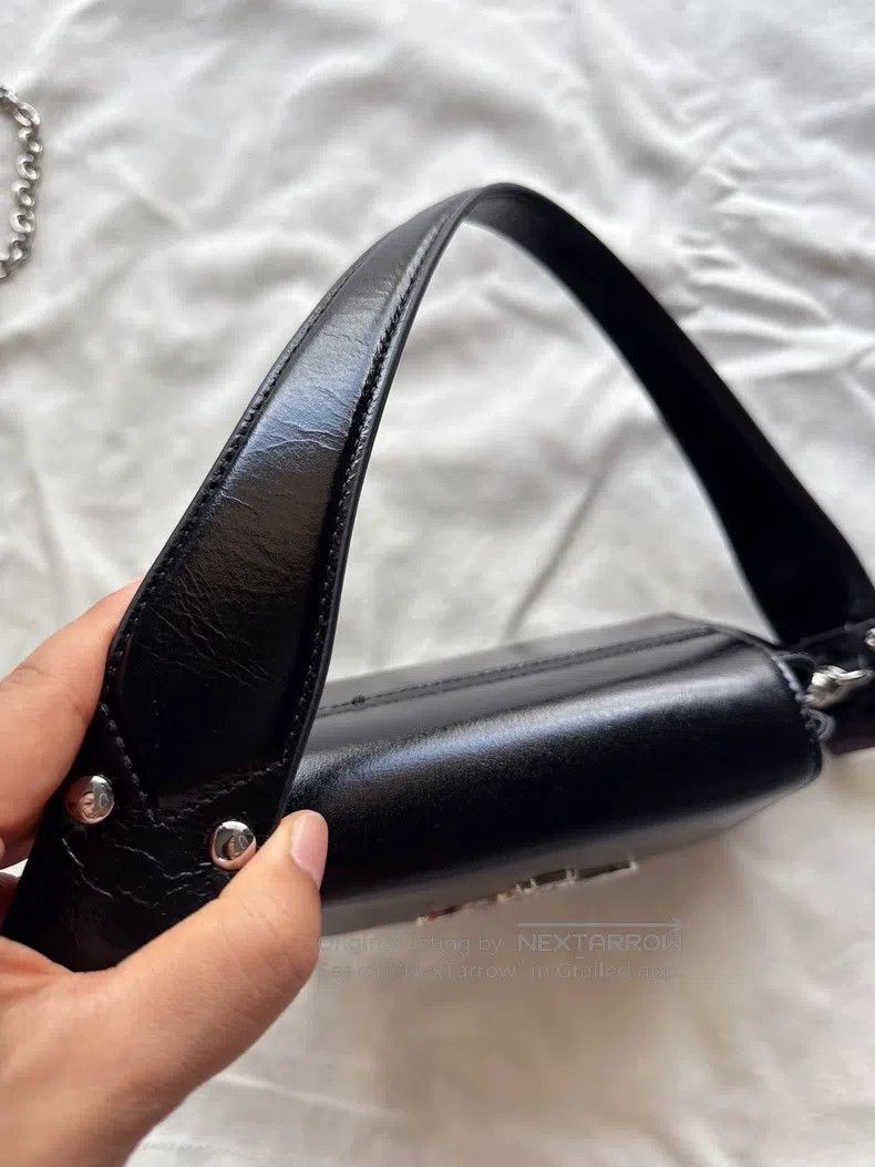 Vivienne Westwood Vivienne Westwood size os Hazel Underarm Bag, black patent Size ONE SIZE - 4 Thumbnail