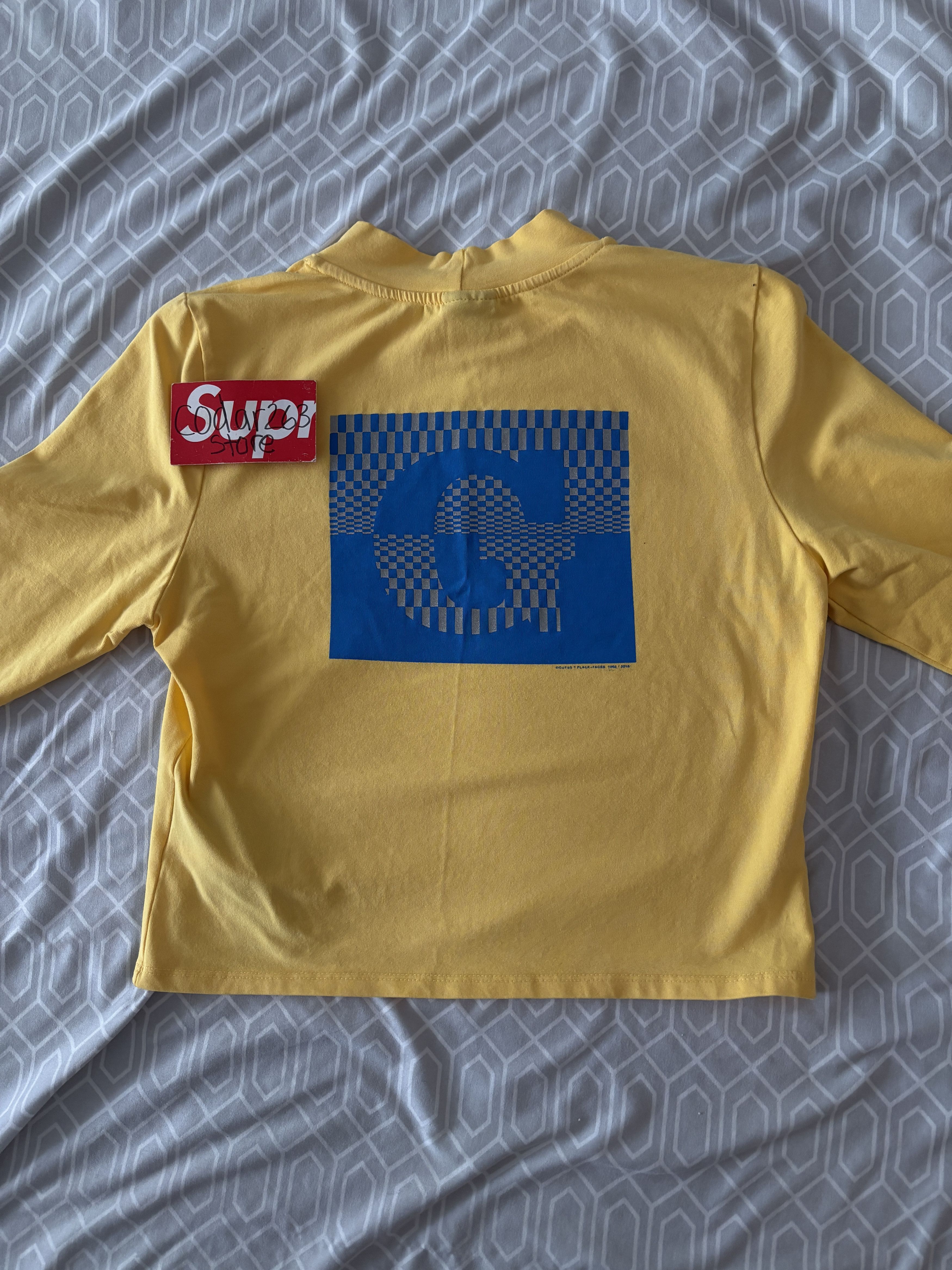 Guess × Places + Faces Guess P+F Mockneck Longsleeve Tee Small Yellow Places Faces Size S / US 4 / IT 40 - 3 Thumbnail