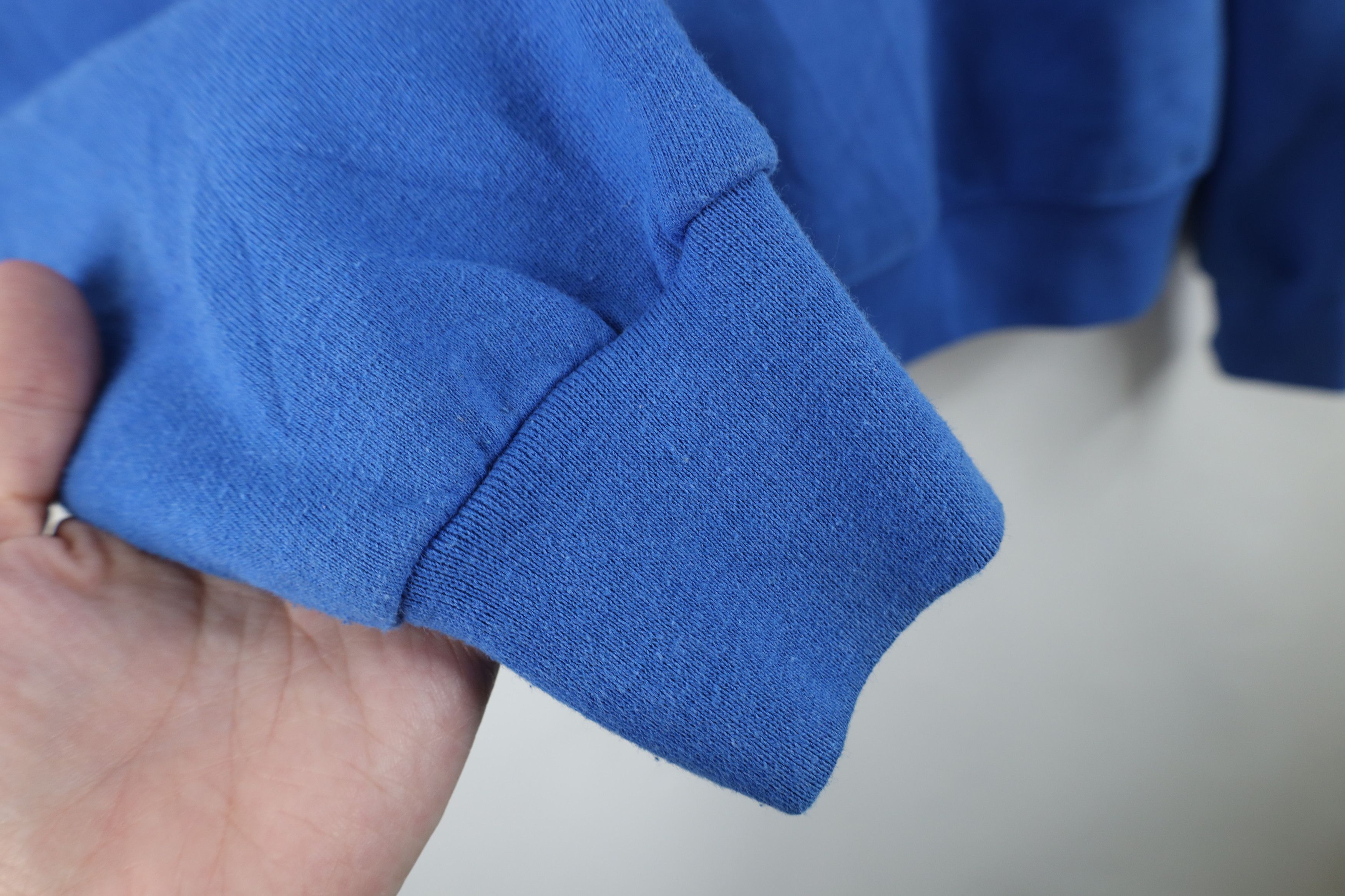 Champion Vintage Champion Classic Logo Crewneck Sweatshirt Blue Size US L / EU 52-54 / 3 - 7 Thumbnail