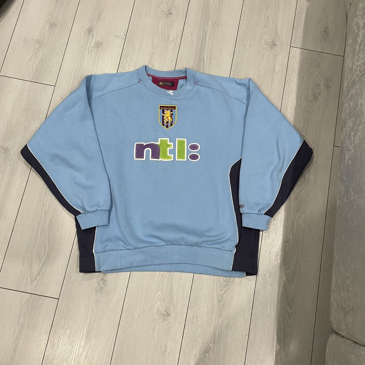 Diadora Vintage rare 90s Aston Villa Jersey Sweatshirt NTL goalkeepe Size US M / EU 48-50 / 2 - 1 Thumbnail