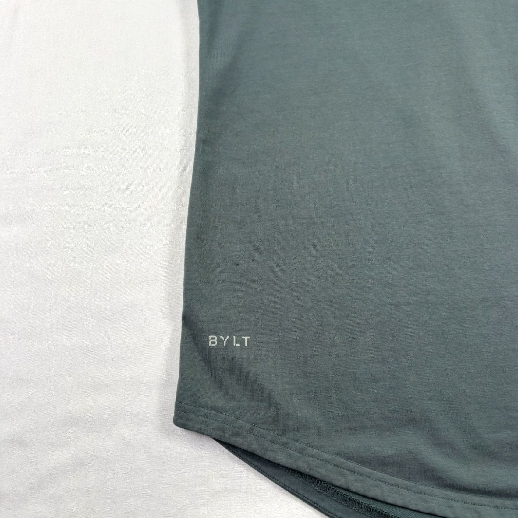 Asics BYLT Basics Shirt Mens M Gray Drop Cut Crew Neck Stretch Athleisure Pocket Shirt Mens Gray BYLT Basics Pocket Crew Neck Short Sleeve T-Shirt Size US M / EU 48-50 / 2 - 2 Thumbnail