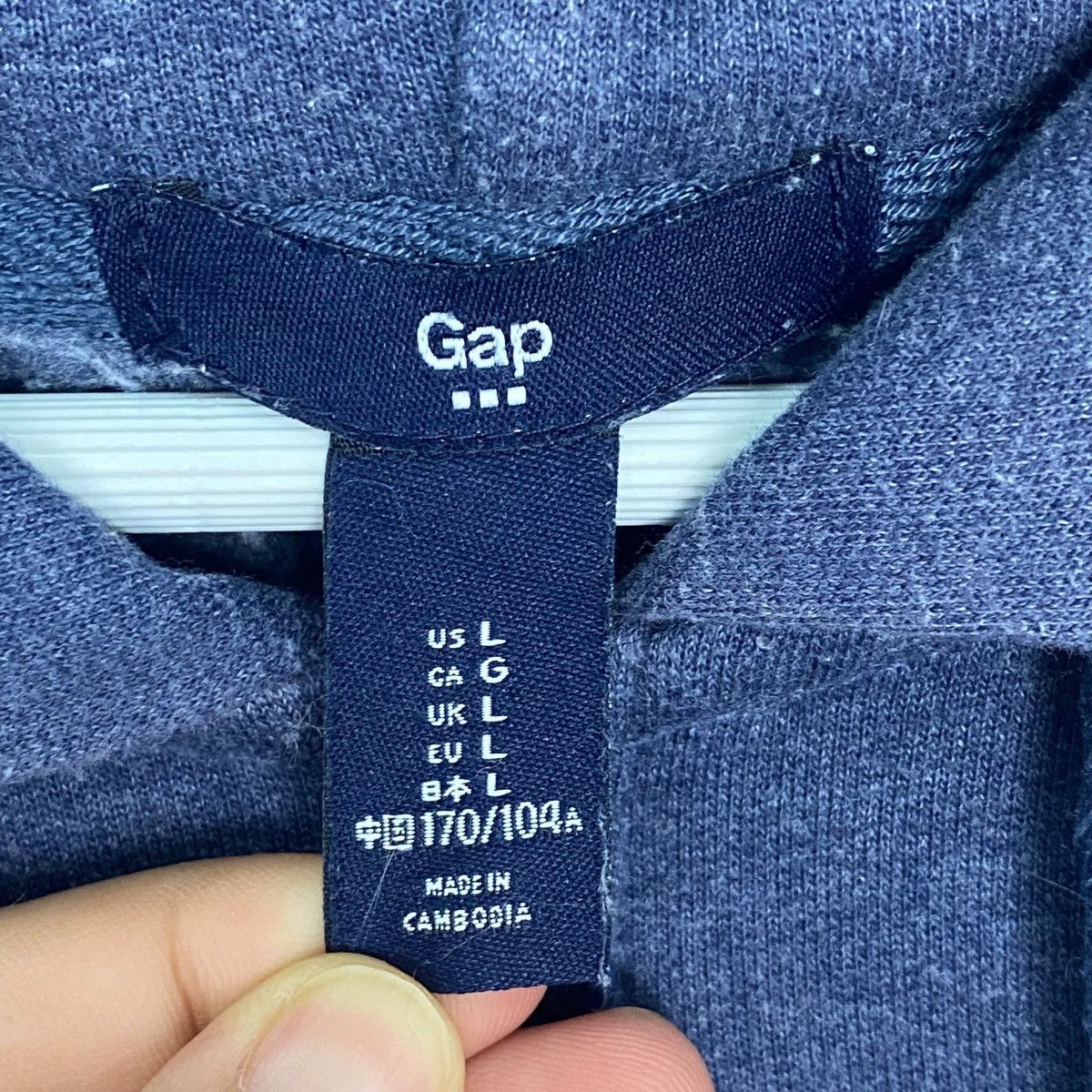 Vintage Vintage Gap Hoodie Big Logo Blue Pullover Jumper Size L Size US L / EU 52-54 / 3 - 6 Thumbnail