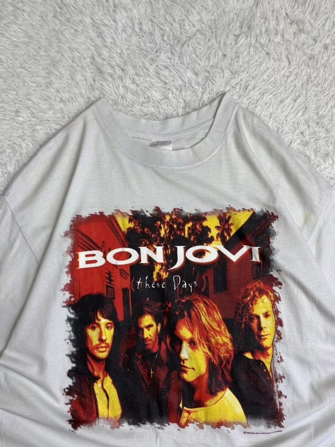 Vintage Vintage tee Bon Jovi 90s Band tee Size US XL / EU 56 / 4 - 3 Thumbnail