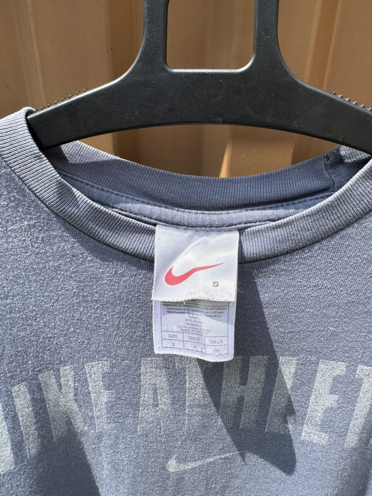 Other Vintage Nike Y2k Distressed Tee Size US S / EU 44-46 / 1 - 4 Thumbnail