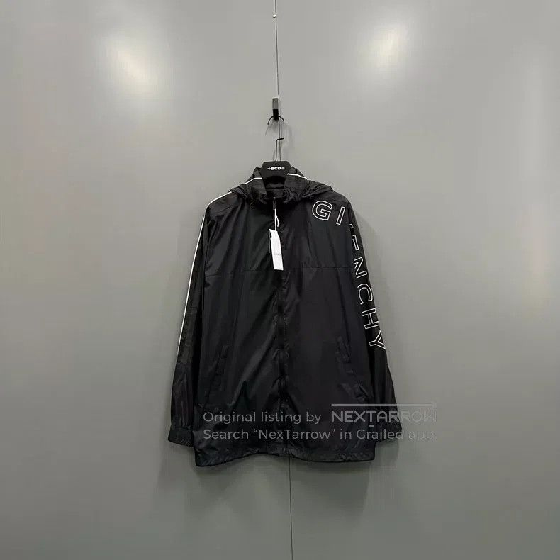 Givenchy Givenchy Size48 Black Side Letter Zipper Jacket Size 48 Size US M / EU 48-50 / 2 - 1 Thumbnail