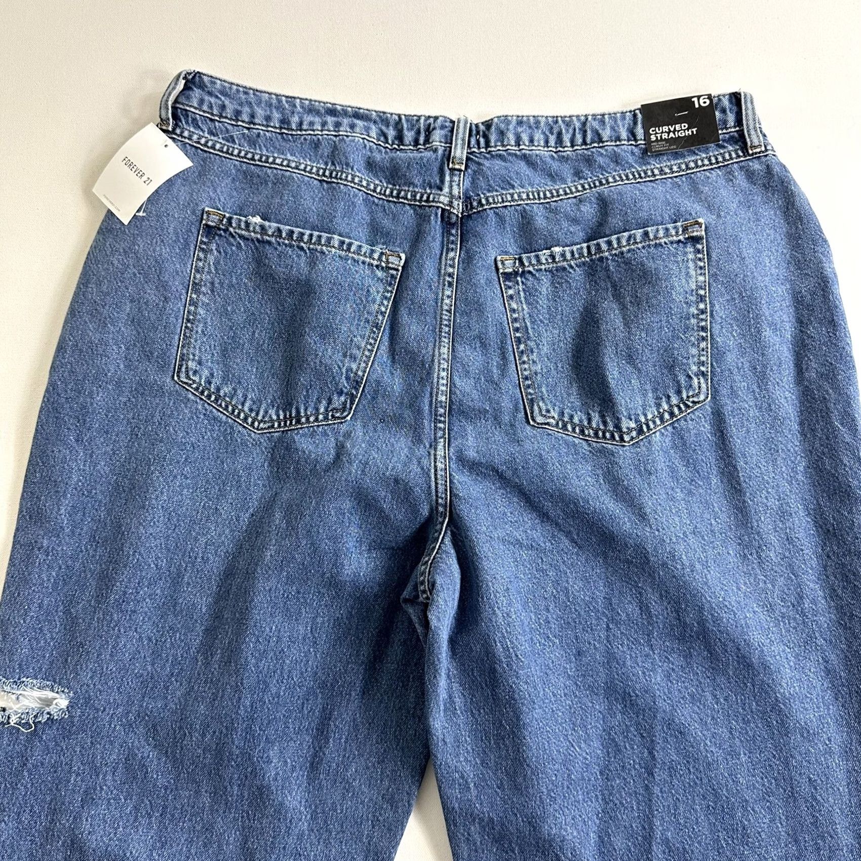 Forever 21 Forever 21 Women's Curved Straight Mid Rise Jeans Zip Fly Black Size 16 Blue Jeans Regular Inseam 29 in Mens? Size 38" / US 16 / IT 52 - 5 Thumbnail