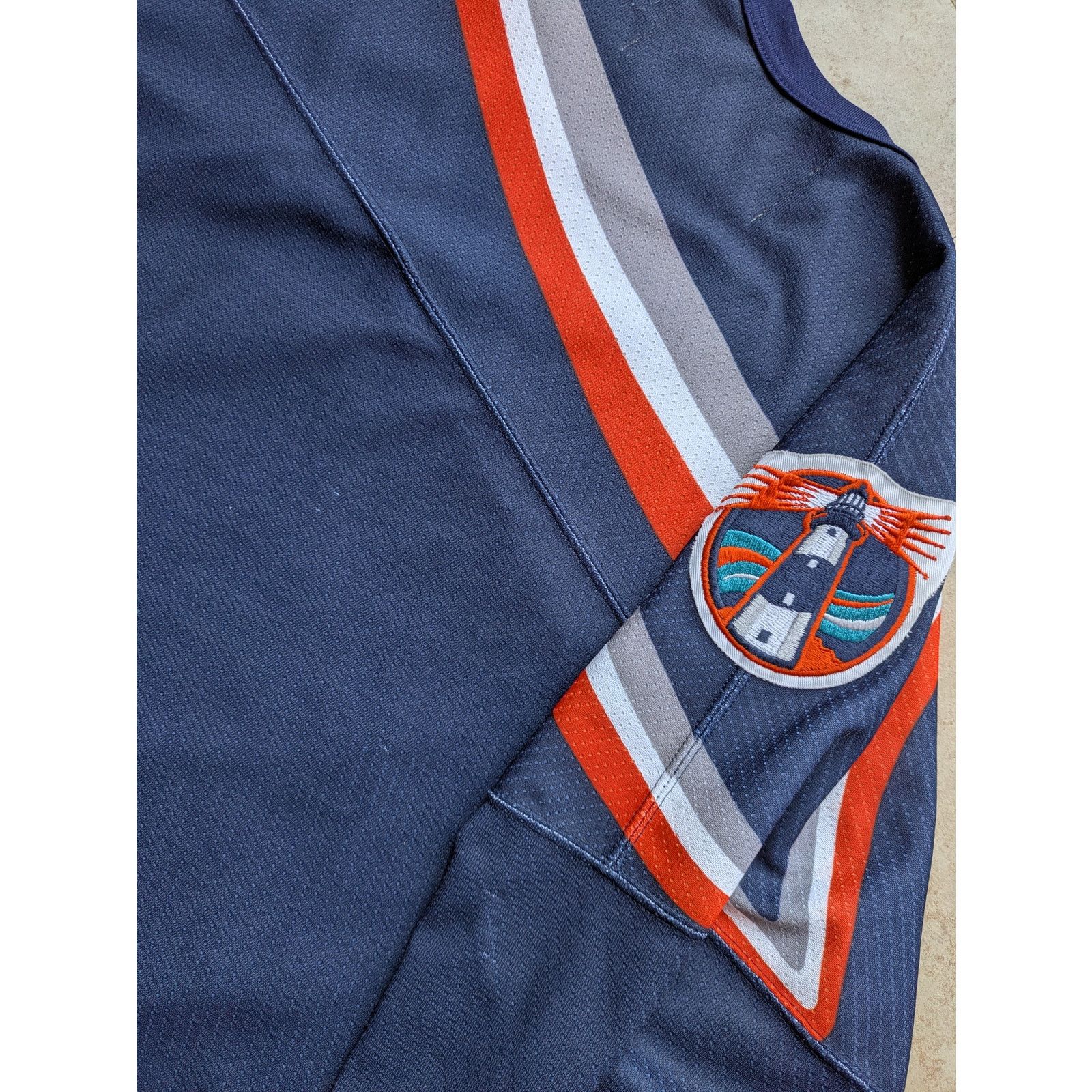 Ccm × NHL New York Islanders 90s CCM Fisherman jersey M hockey vtg Size US M / EU 48-50 / 2 - 8 Thumbnail
