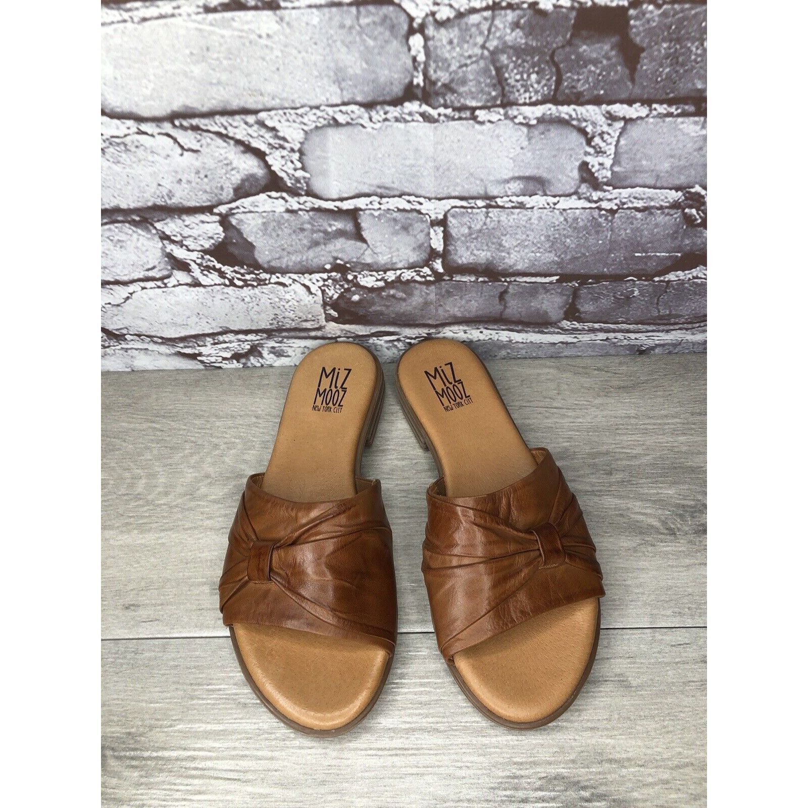 Other Miz Mooz Daisey Brown Leather Ruched Slides Heel Sandals Wom Size US 7.5 / IT 37.5 - 16 Thumbnail