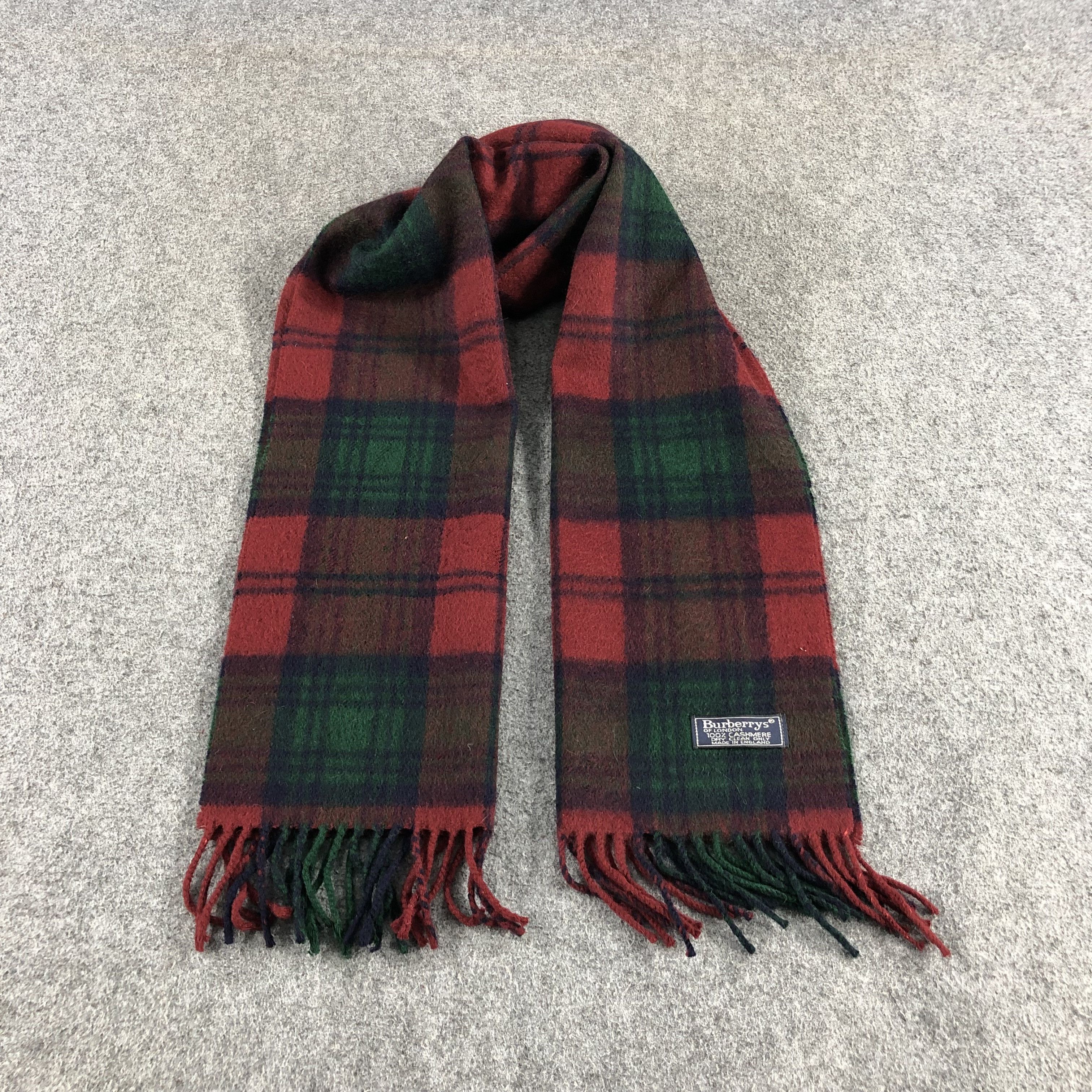 Burberry Burberrys Nova Check Scarf Muffler Cashmere V946 Size ONE SIZE - 1 Thumbnail