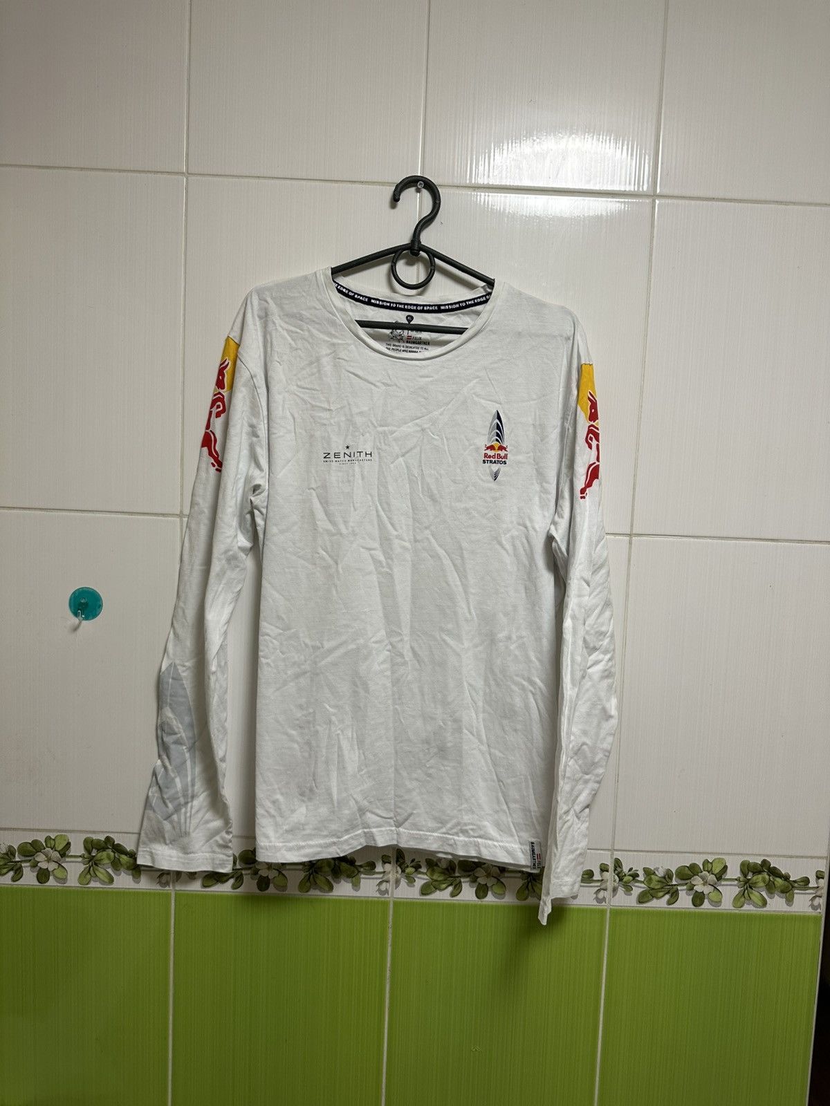 NASA × Red Bull × Vintage rare Red Bull Zenith Felix Baumgartner Stratos Jump Shirt Size US XL / EU 56 / 4 - 1 Thumbnail